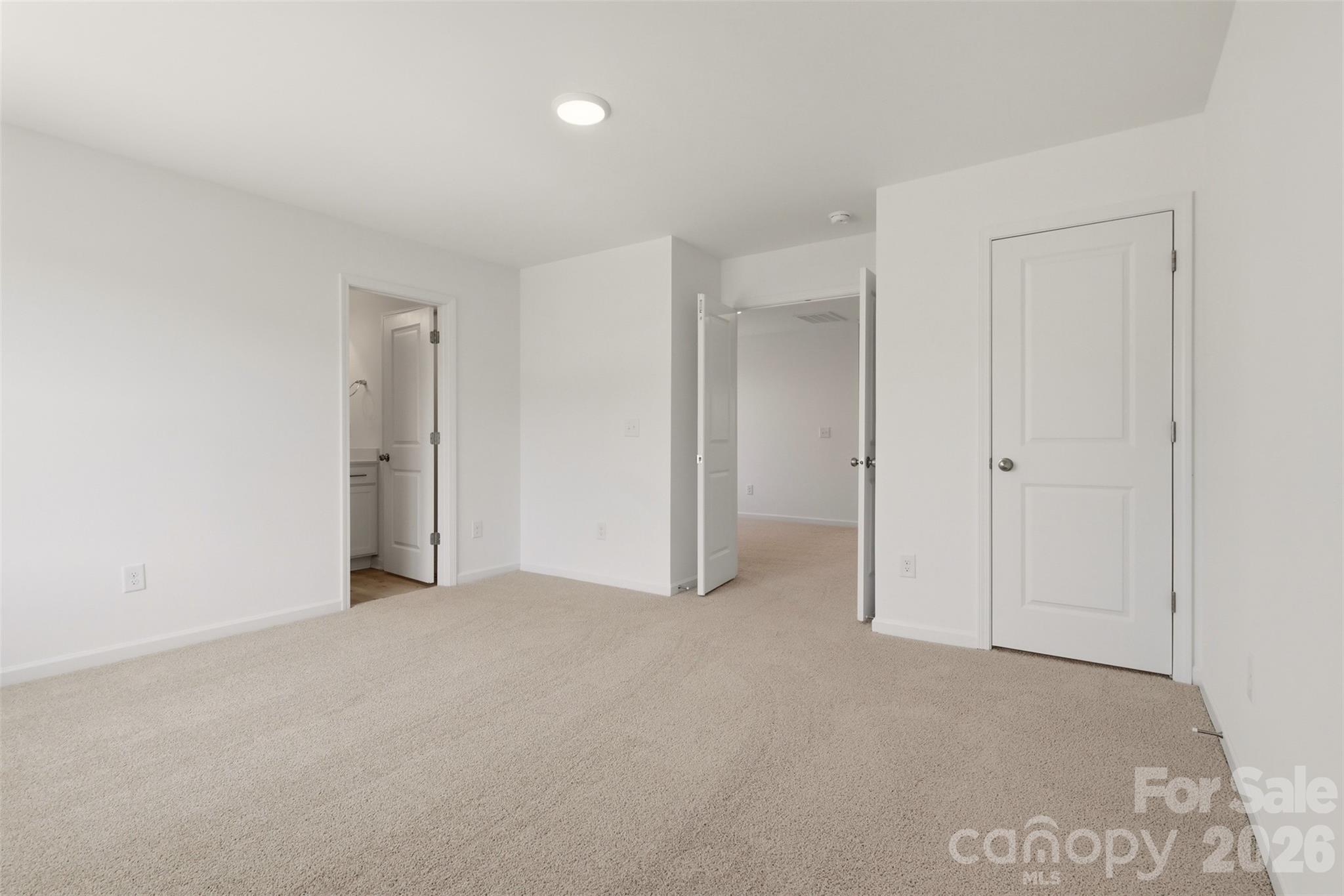 Single Family Residence at 228 Waylon Court, Lexington, photo 8 of 29