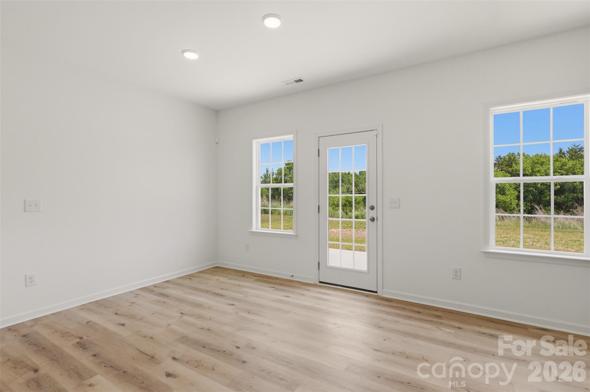 Single Family Residence at 228 Waylon Court, Lexington, photo 13 of 29
