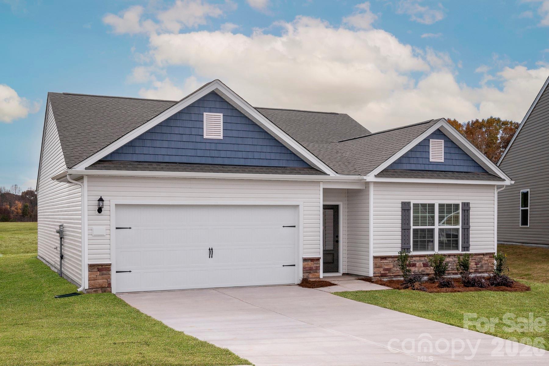 Single Family Residence at 3446 Robindale Drive, Winston Salem, photo 2 of 22
