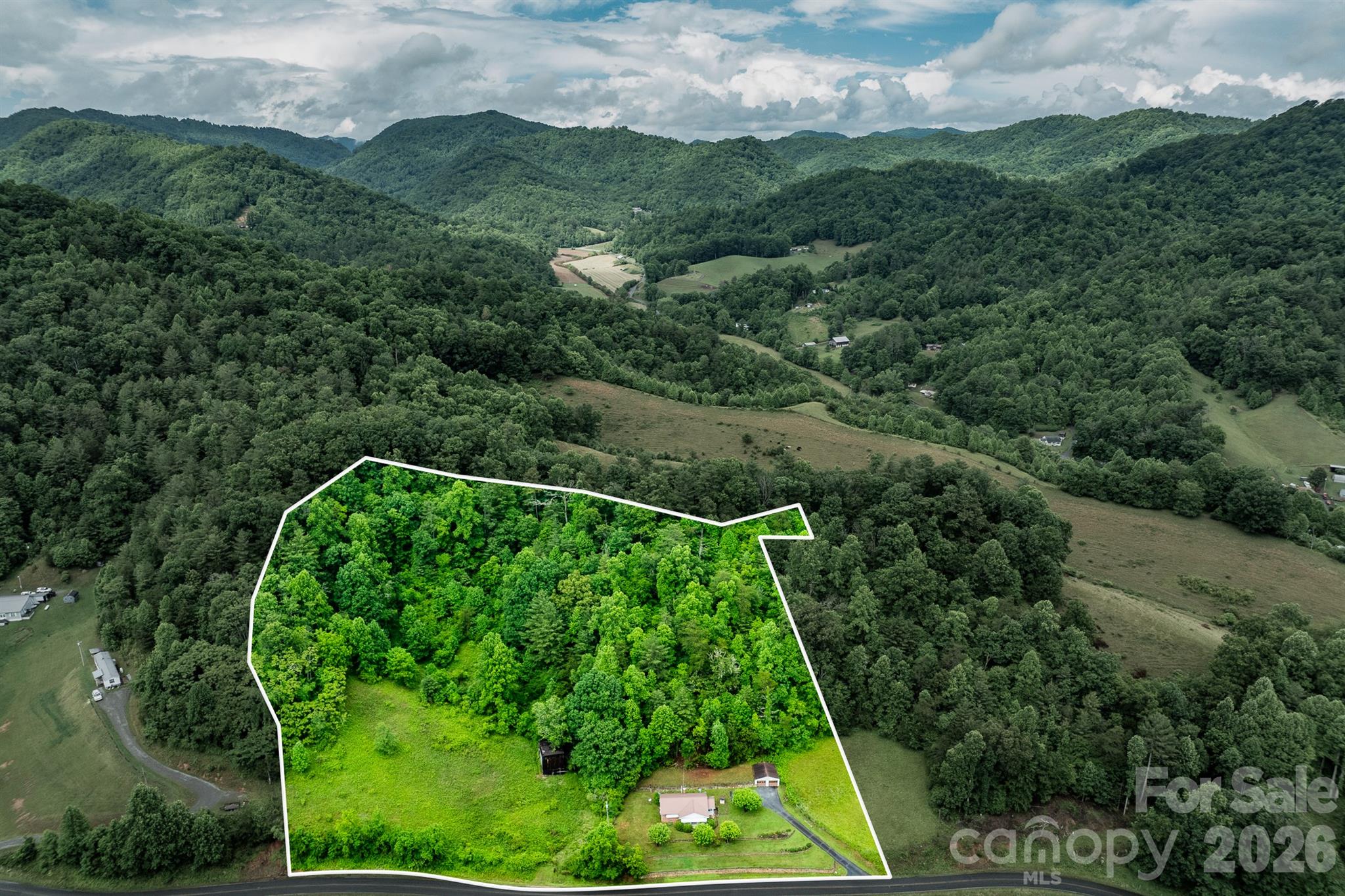 Single Family Residence at 302 Sprinkle Branch Road, Marshall, photo 5 of 38