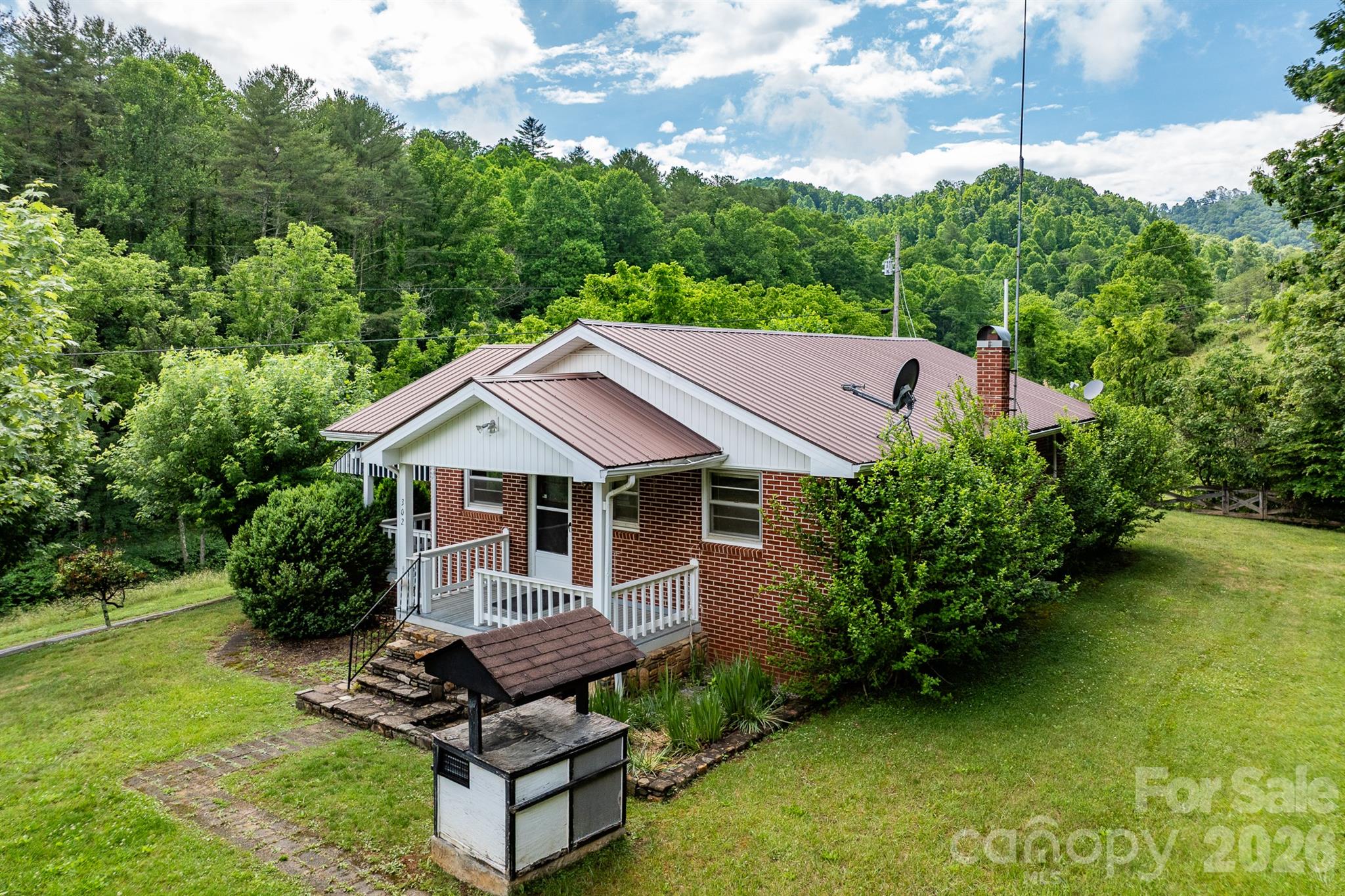 Single Family Residence at 302 Sprinkle Branch Road, Marshall, photo 4 of 38