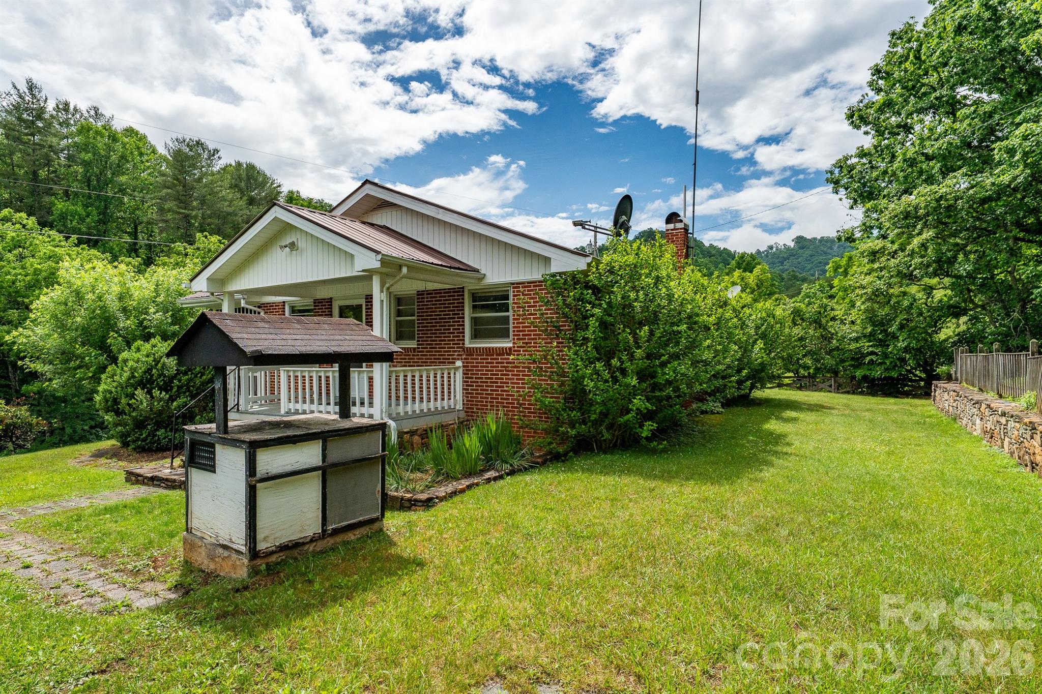 Single Family Residence at 302 Sprinkle Branch Road, Marshall, photo 7 of 38