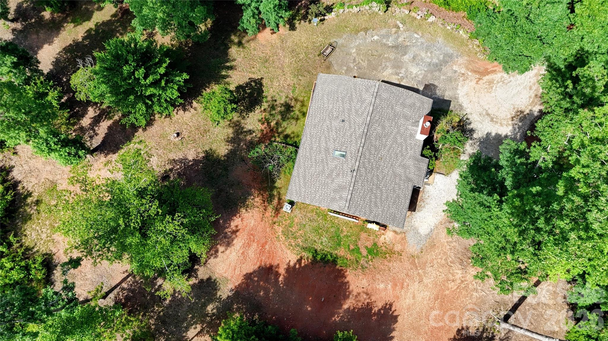New Roof = Great property, with so much potential! - 1943 Landrum Road, Columbus