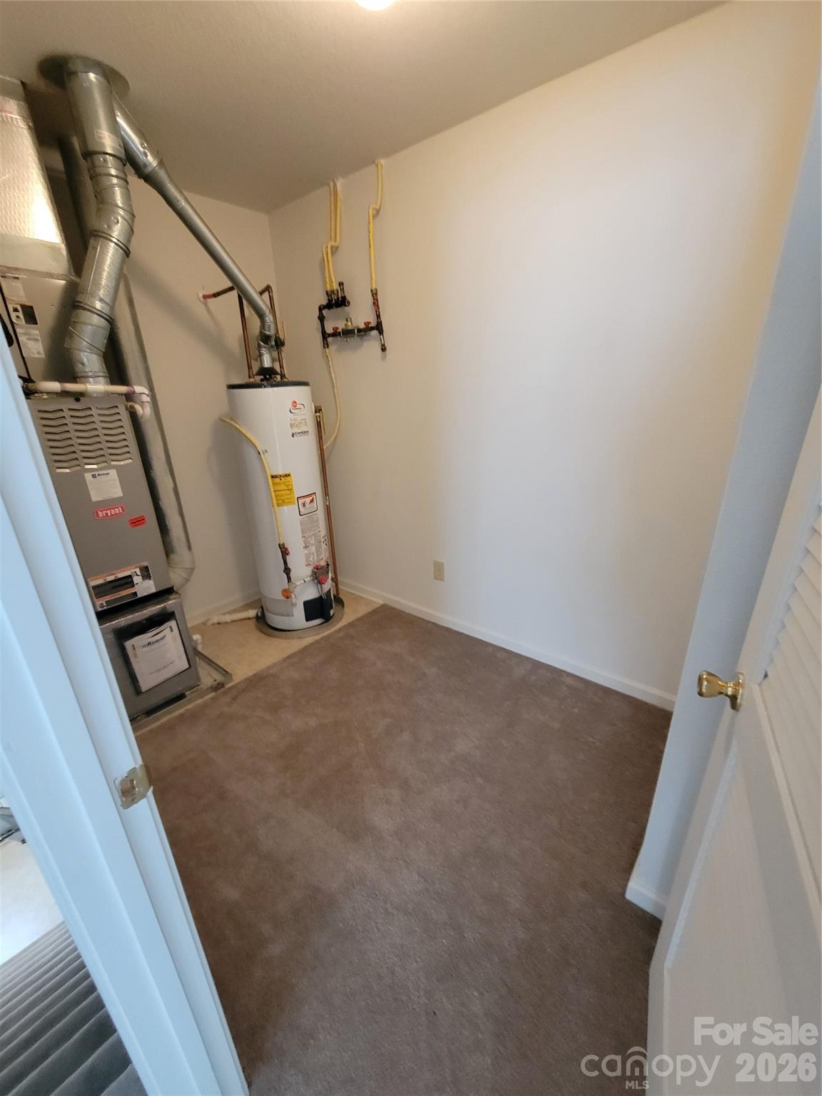Single Family Residence at 806 Sinclair Drive, Monroe, photo 9 of 27
