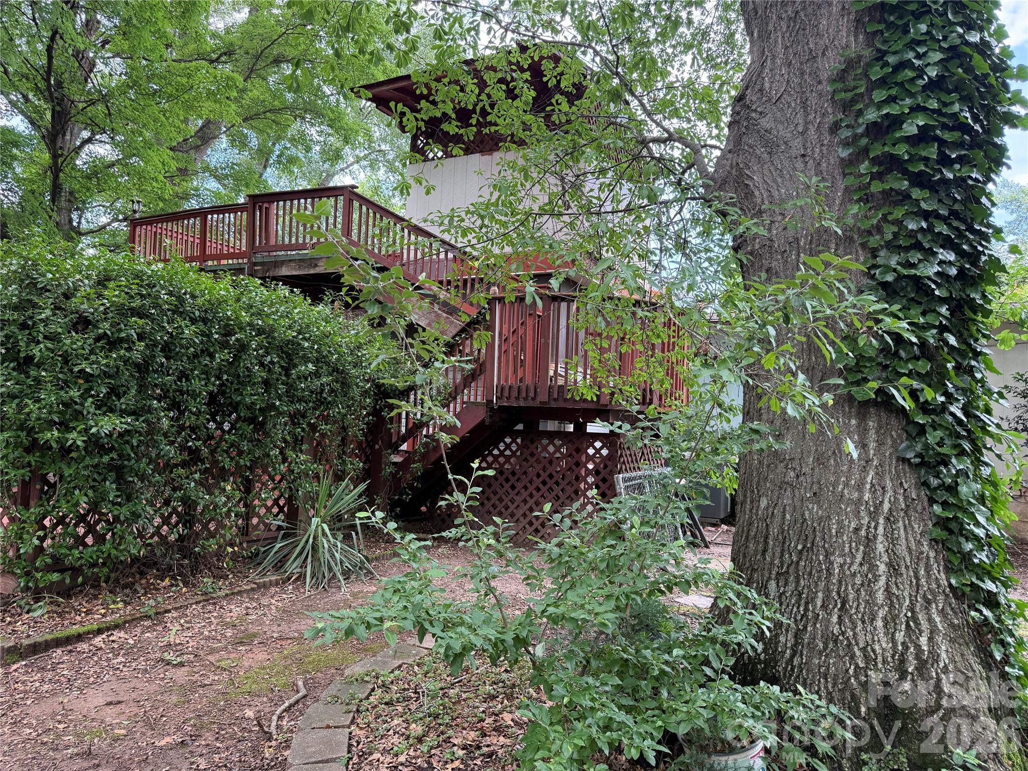 Single Family Residence at 188 Forest Drive, Fort Mill, photo 14 of 45