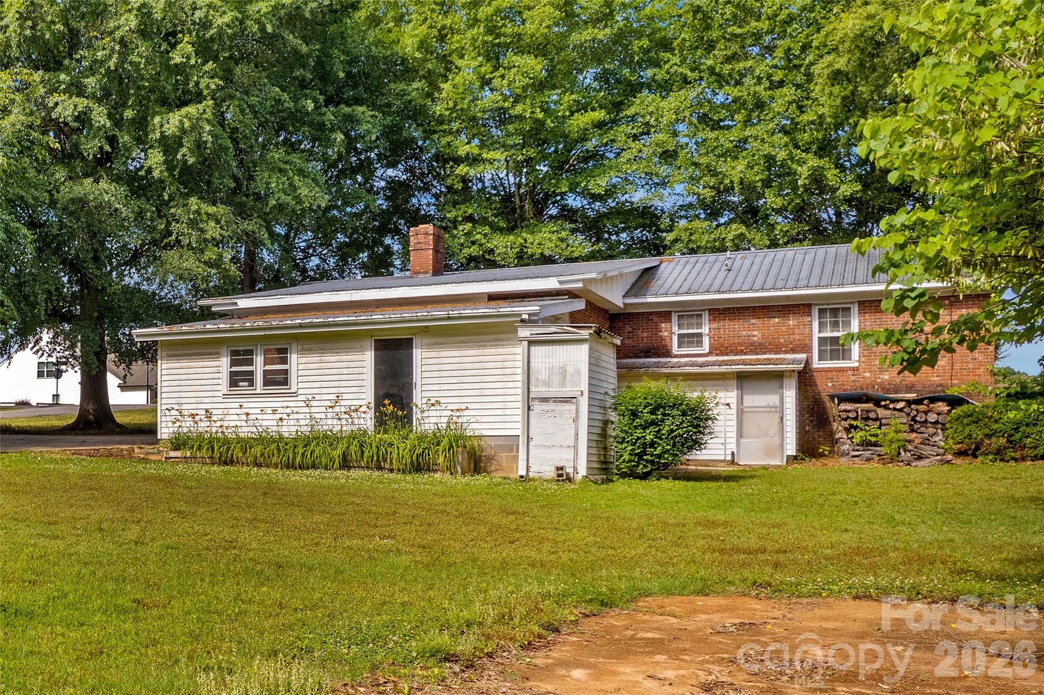Single Family Residence at 1059 Shearers Road, Mooresville, photo 44 of 48