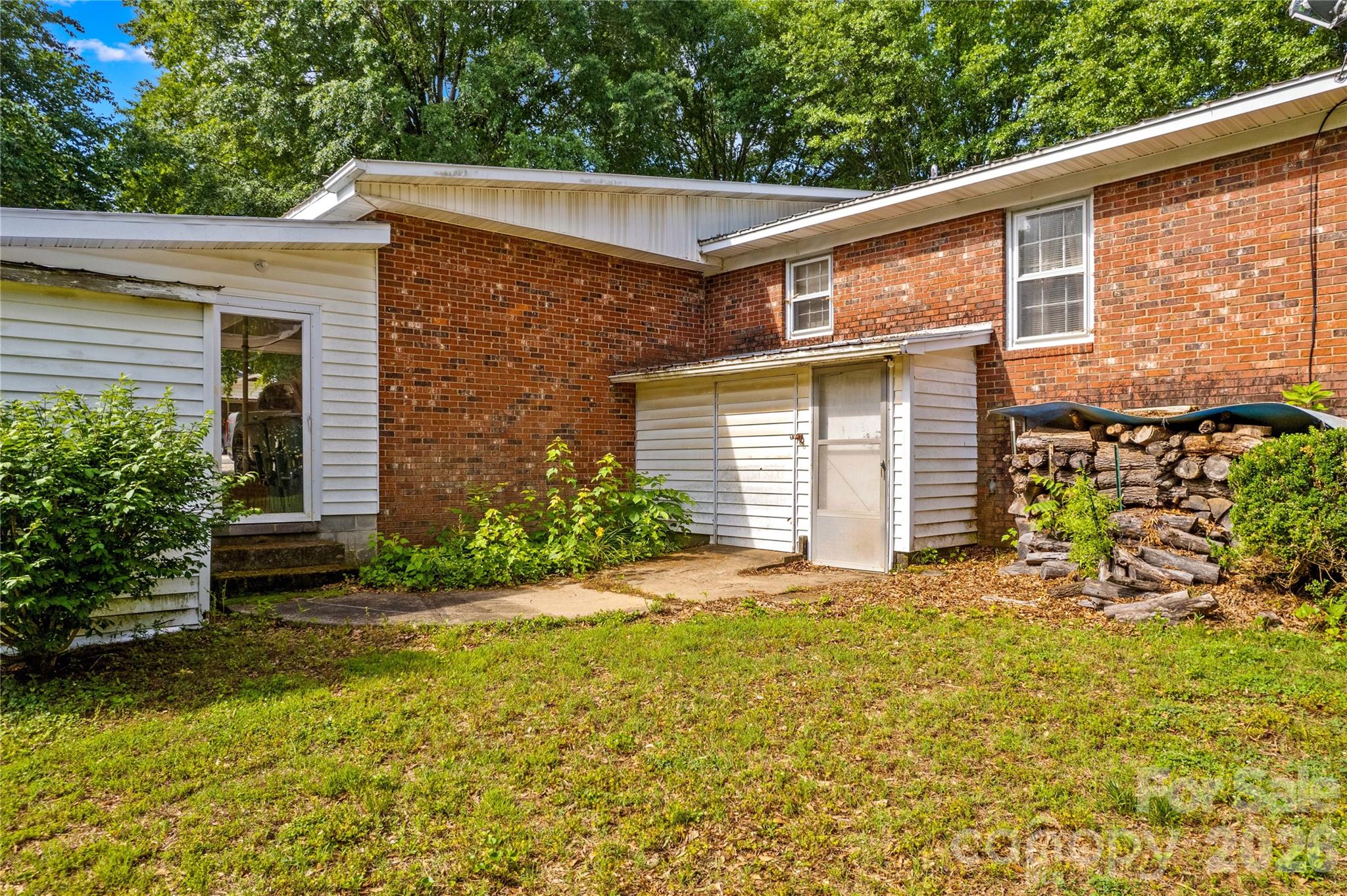 Single Family Residence at 1059 Shearers Road, Mooresville, photo 43 of 48