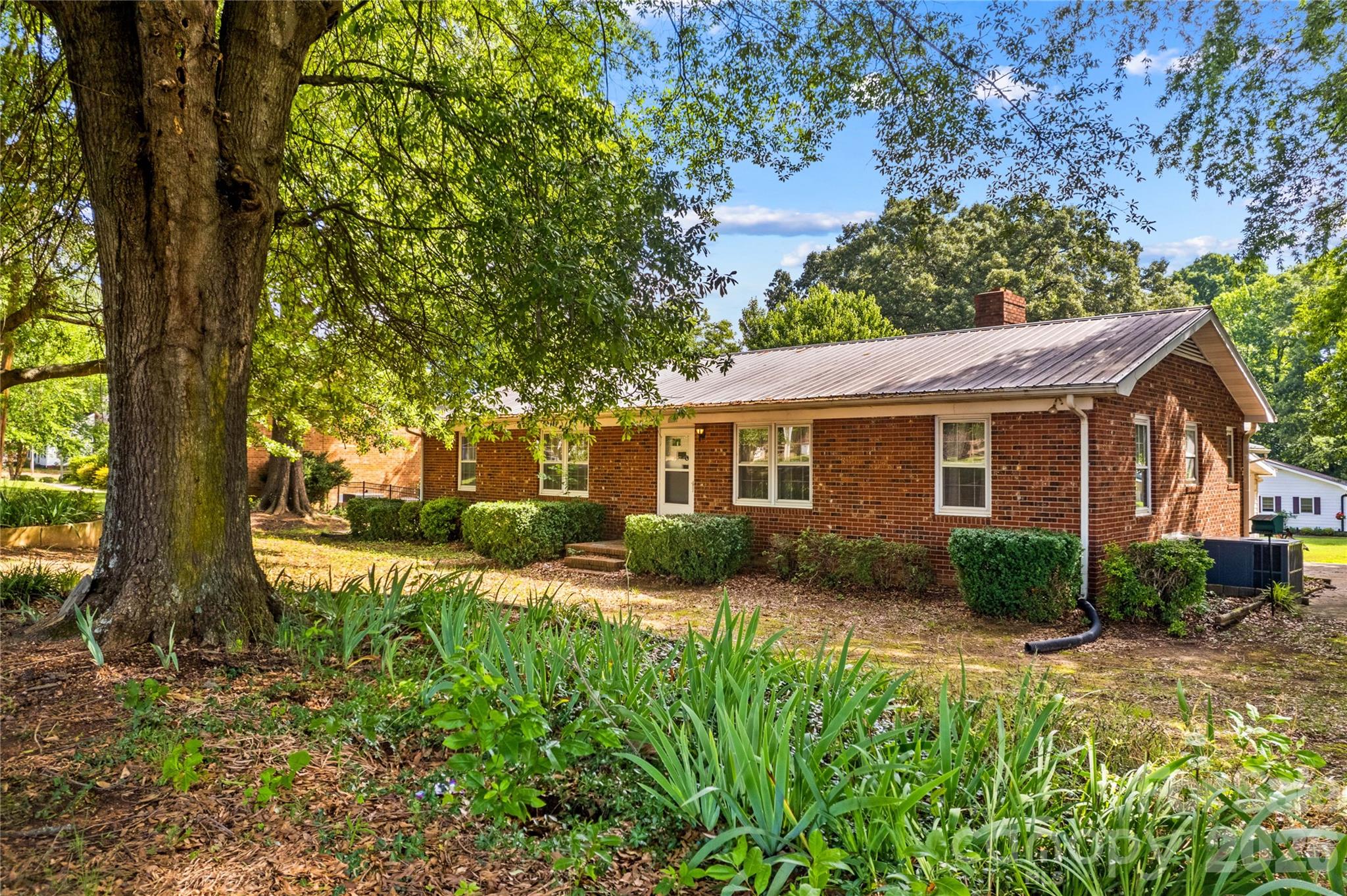 1059 Shearers Road