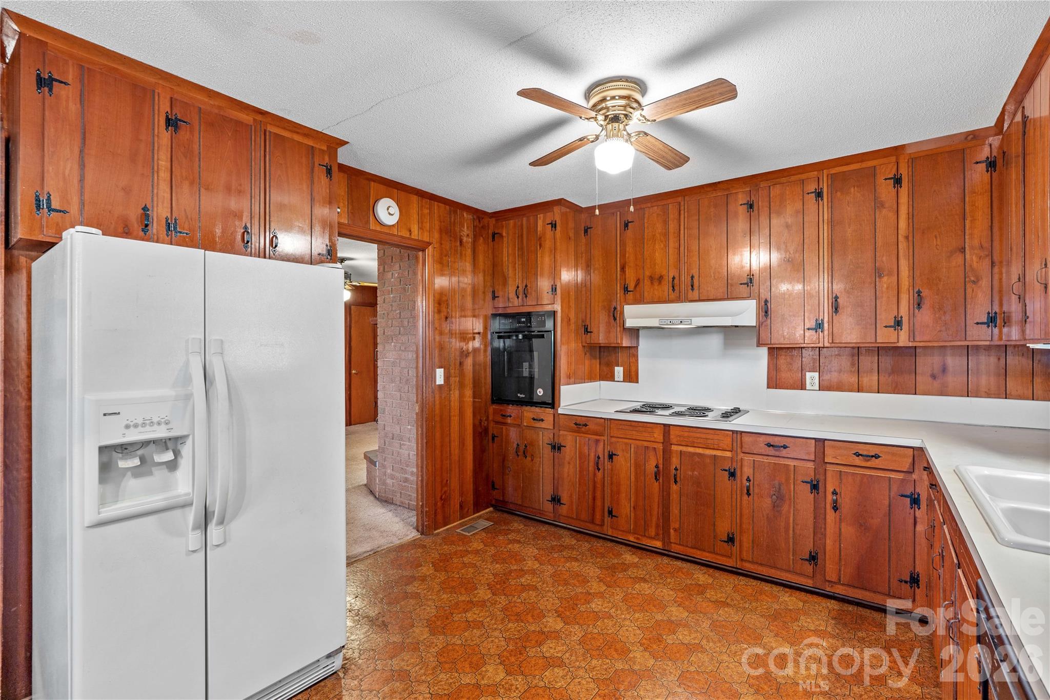 Single Family Residence at 1059 Shearers Road, Mooresville, photo 13 of 48