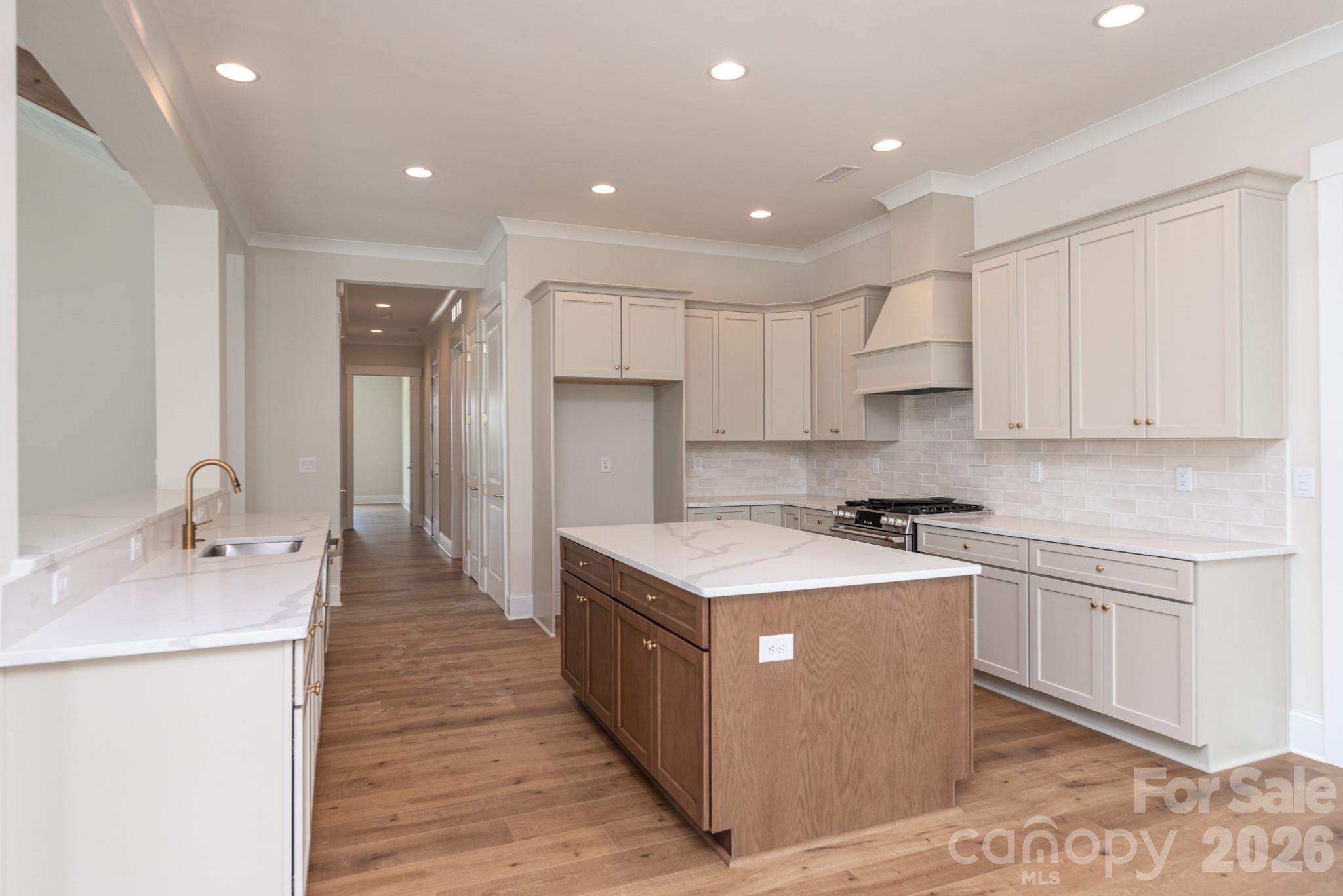 Single Family Residence at 13006 Hazelbrook Lane, Cornelius, photo 11 of 48