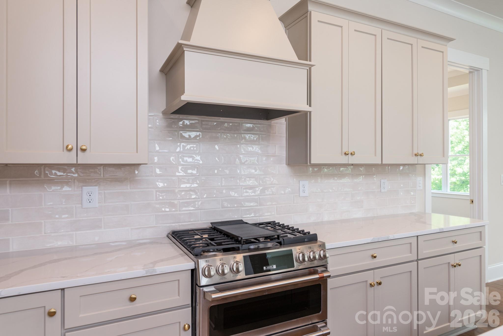 Single Family Residence at 13006 Hazelbrook Lane, Cornelius, photo 12 of 48