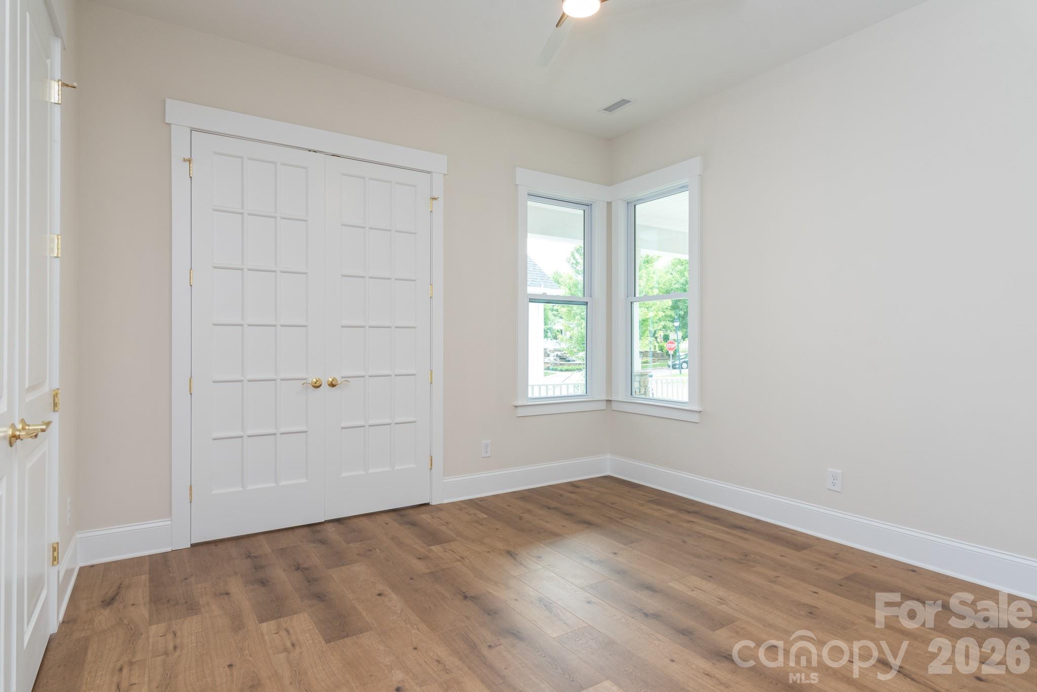 Single Family Residence at 13006 Hazelbrook Lane, Cornelius, photo 21 of 48