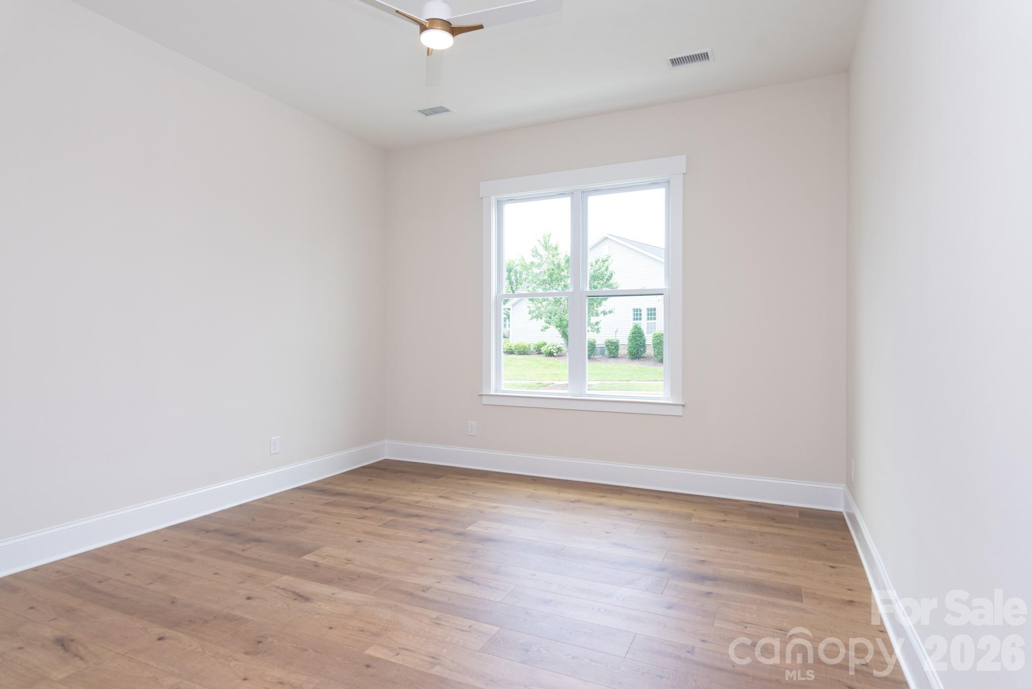 Single Family Residence at 13006 Hazelbrook Lane, Cornelius, photo 23 of 48