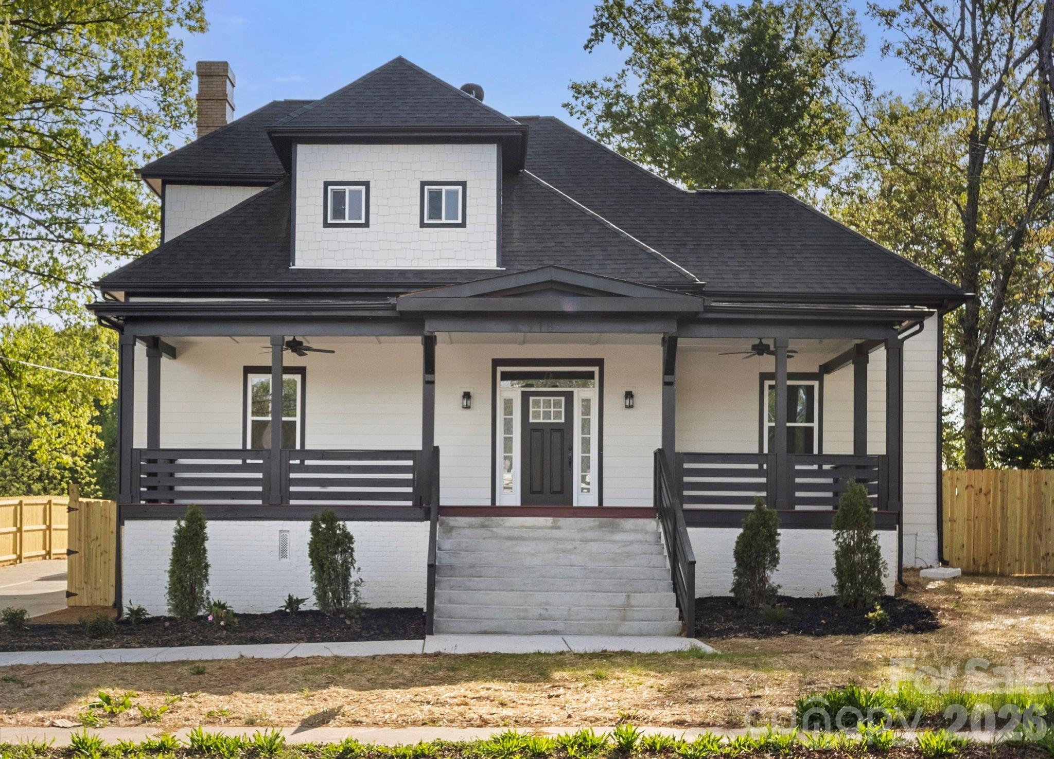 Single Family Residence at 918 N New Hope Road, Gastonia, photo 2 of 37