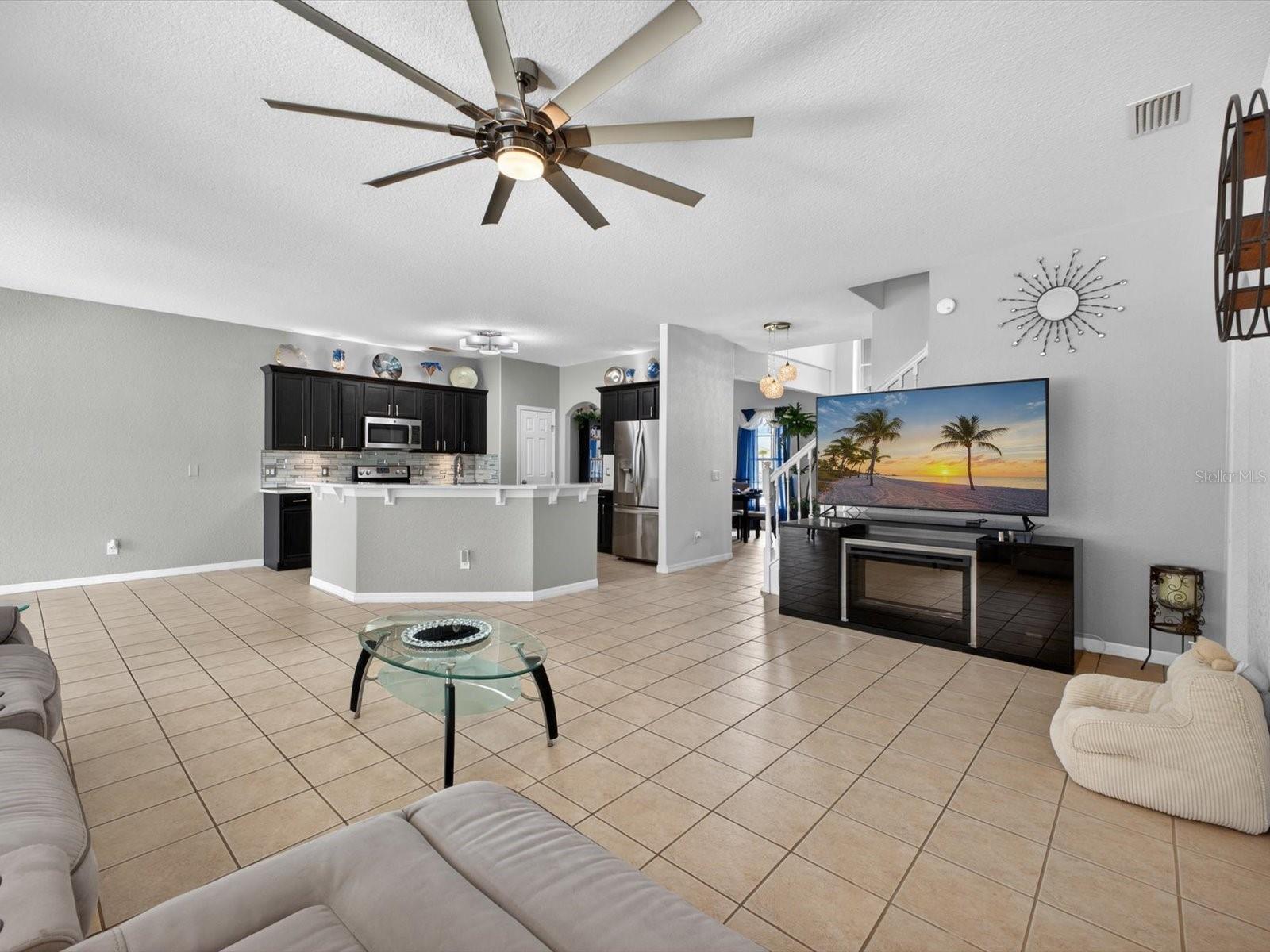 Spacious Family Room - 2596 SAND HILL POINT CIR, DAVENPORT