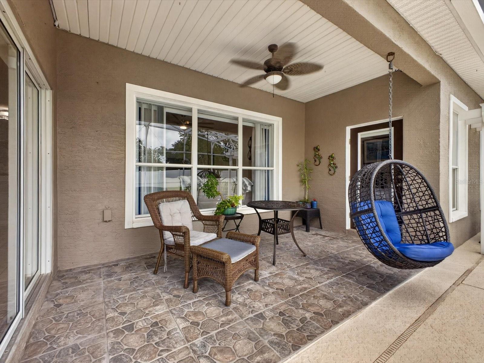 Tiled lanai - 2596 SAND HILL POINT CIR, DAVENPORT