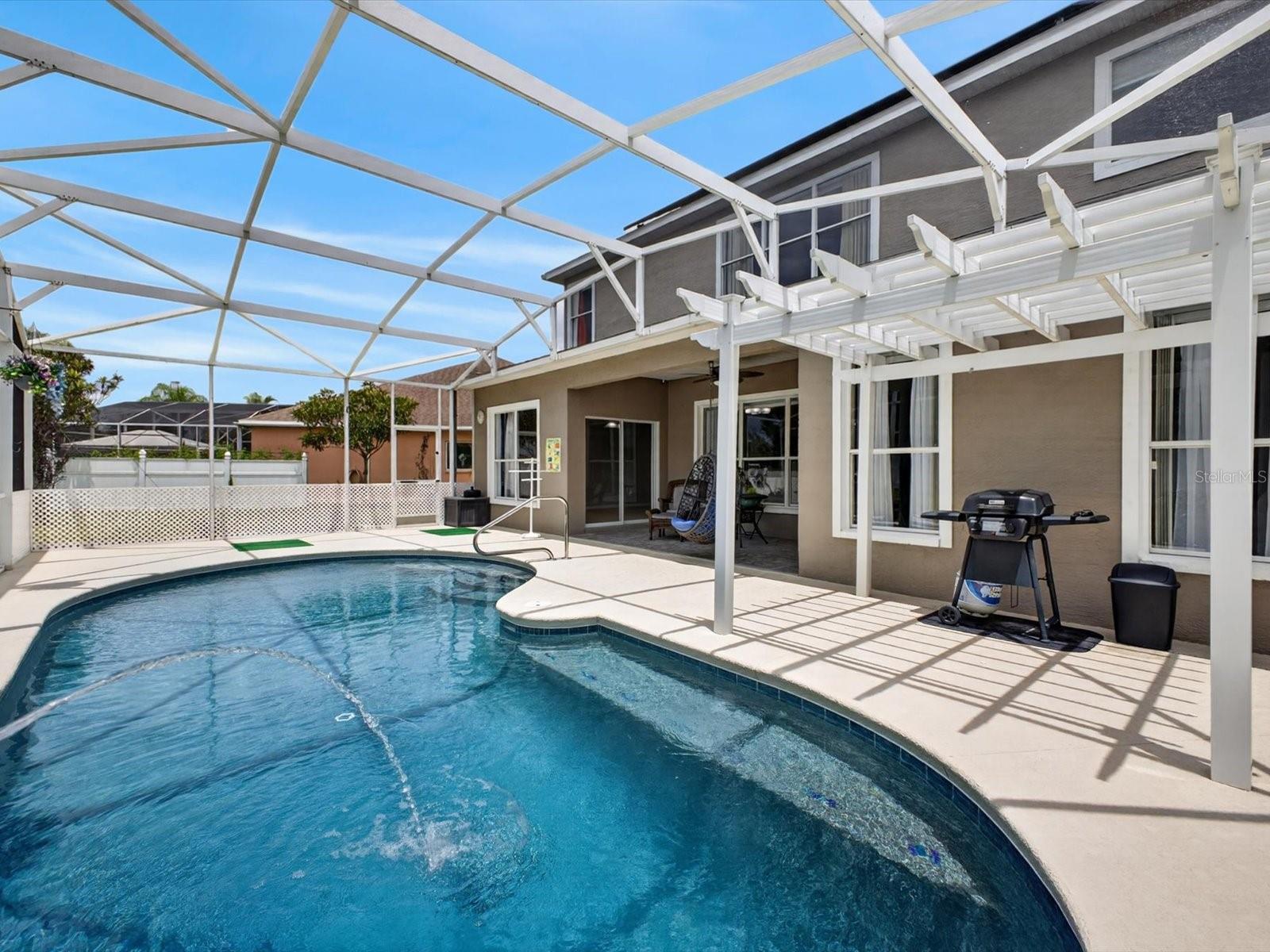 Pool are built for entertaining - 2596 SAND HILL POINT CIR, DAVENPORT