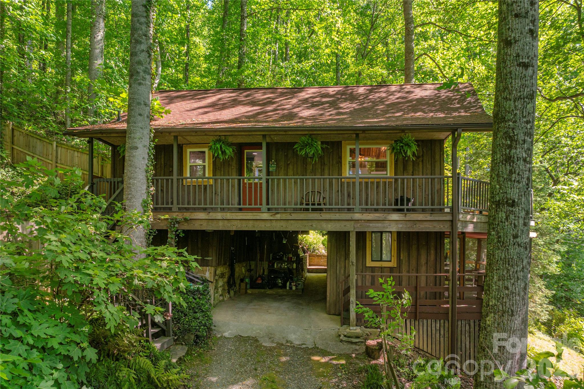 Single Family Residence at 154 Timberside Drive, Mars Hill, photo 2 of 36