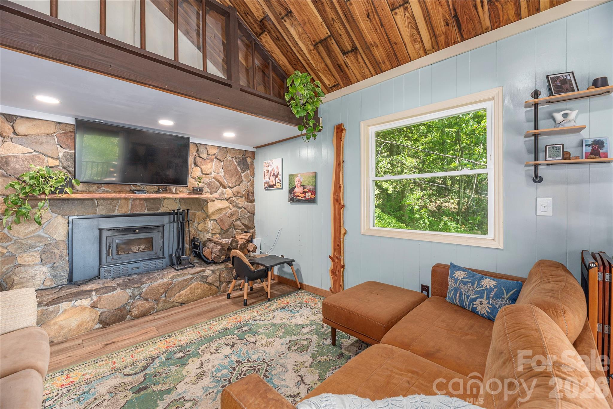 Single Family Residence at 154 Timberside Drive, Mars Hill, photo 8 of 36