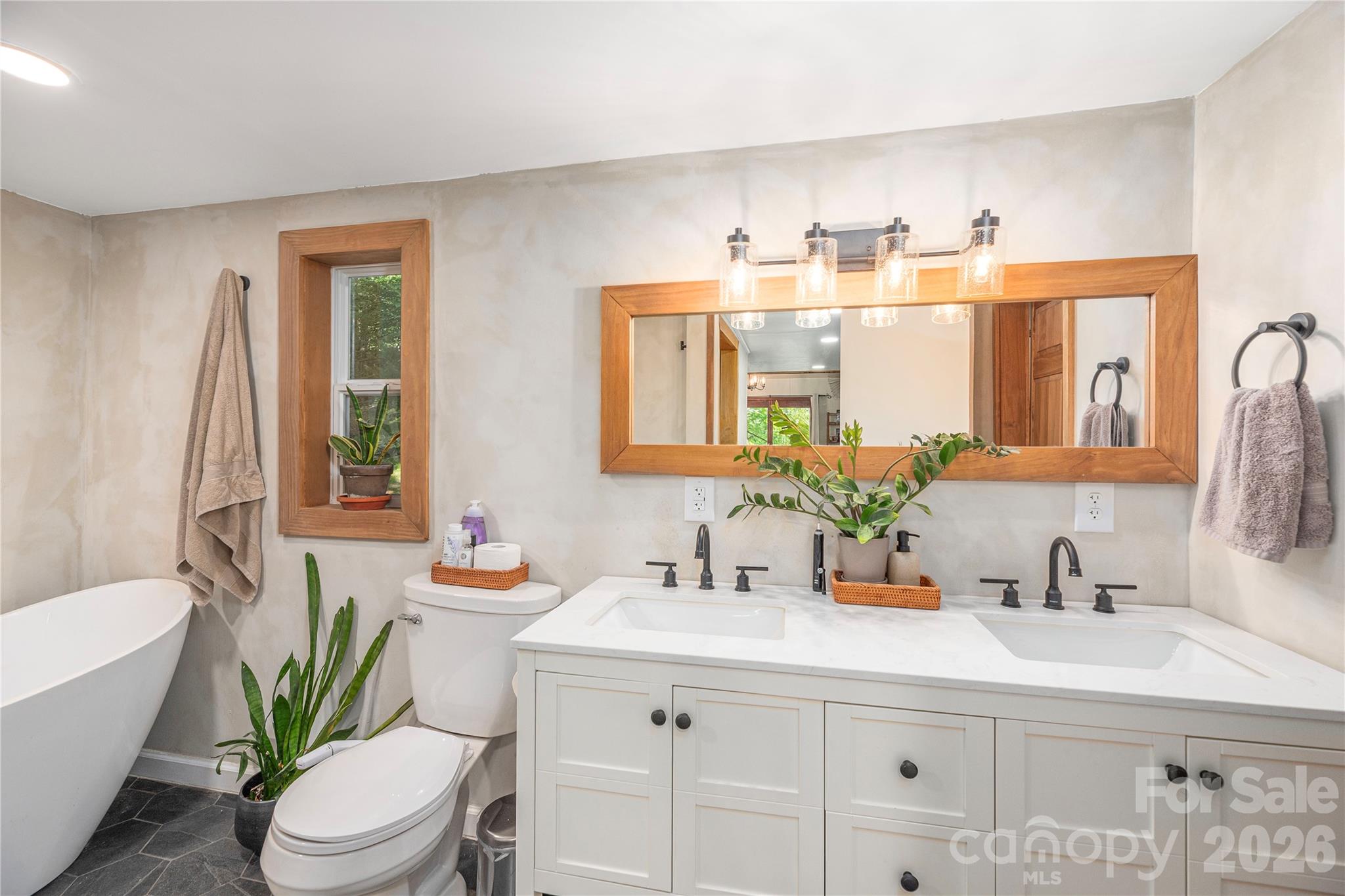 Single Family Residence at 154 Timberside Drive, Mars Hill, photo 19 of 36