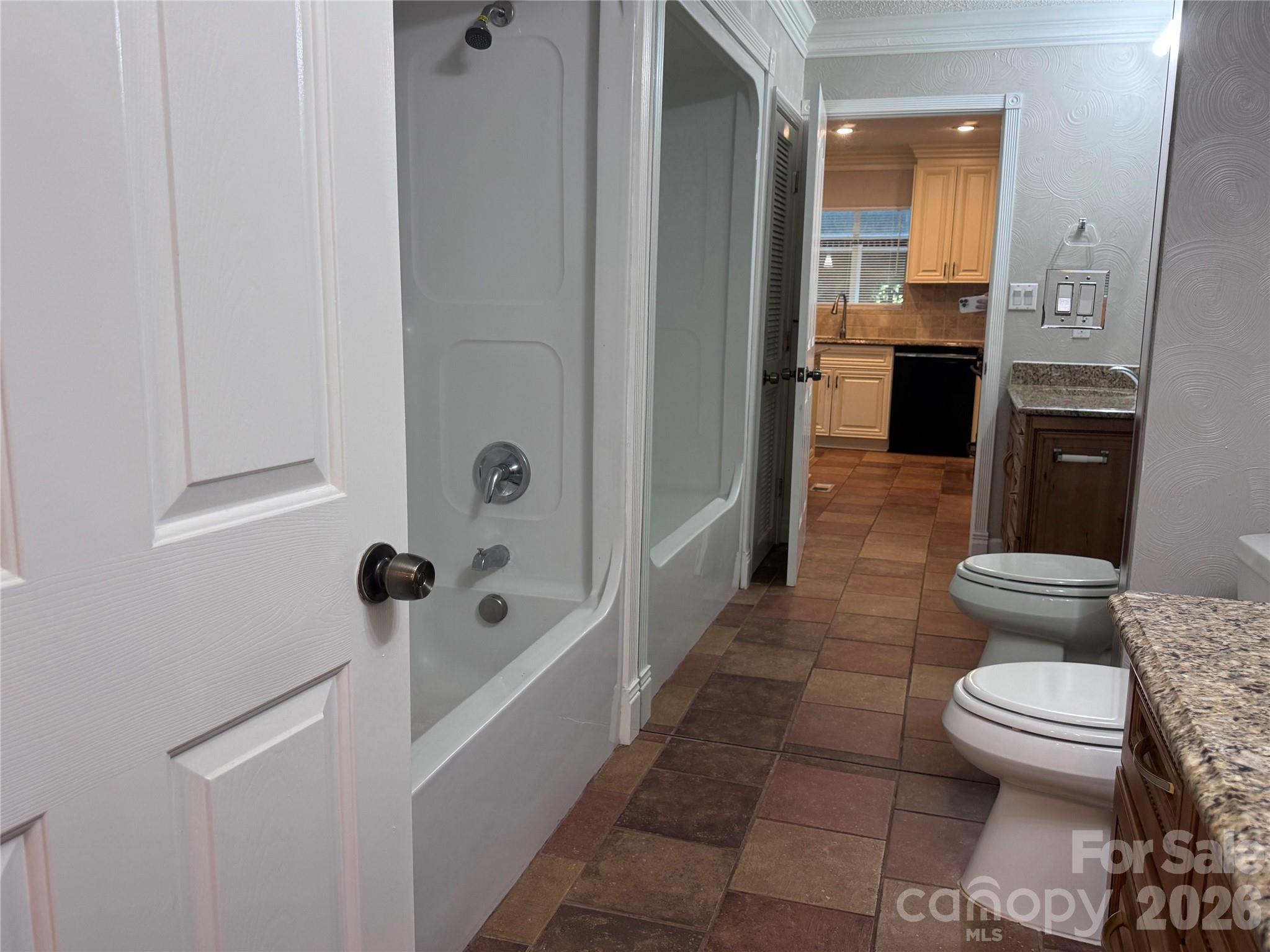 Guest Full Bath - 21123 Rio Oro Drive, Cornelius