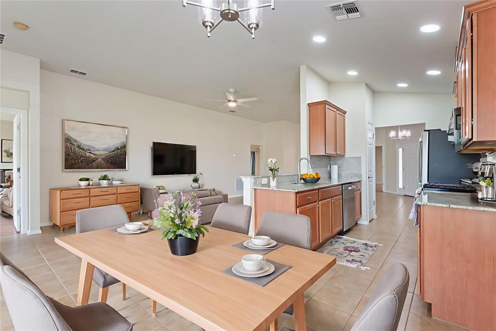Virturally Staged - 418 DEL SOL AVE, DAVENPORT