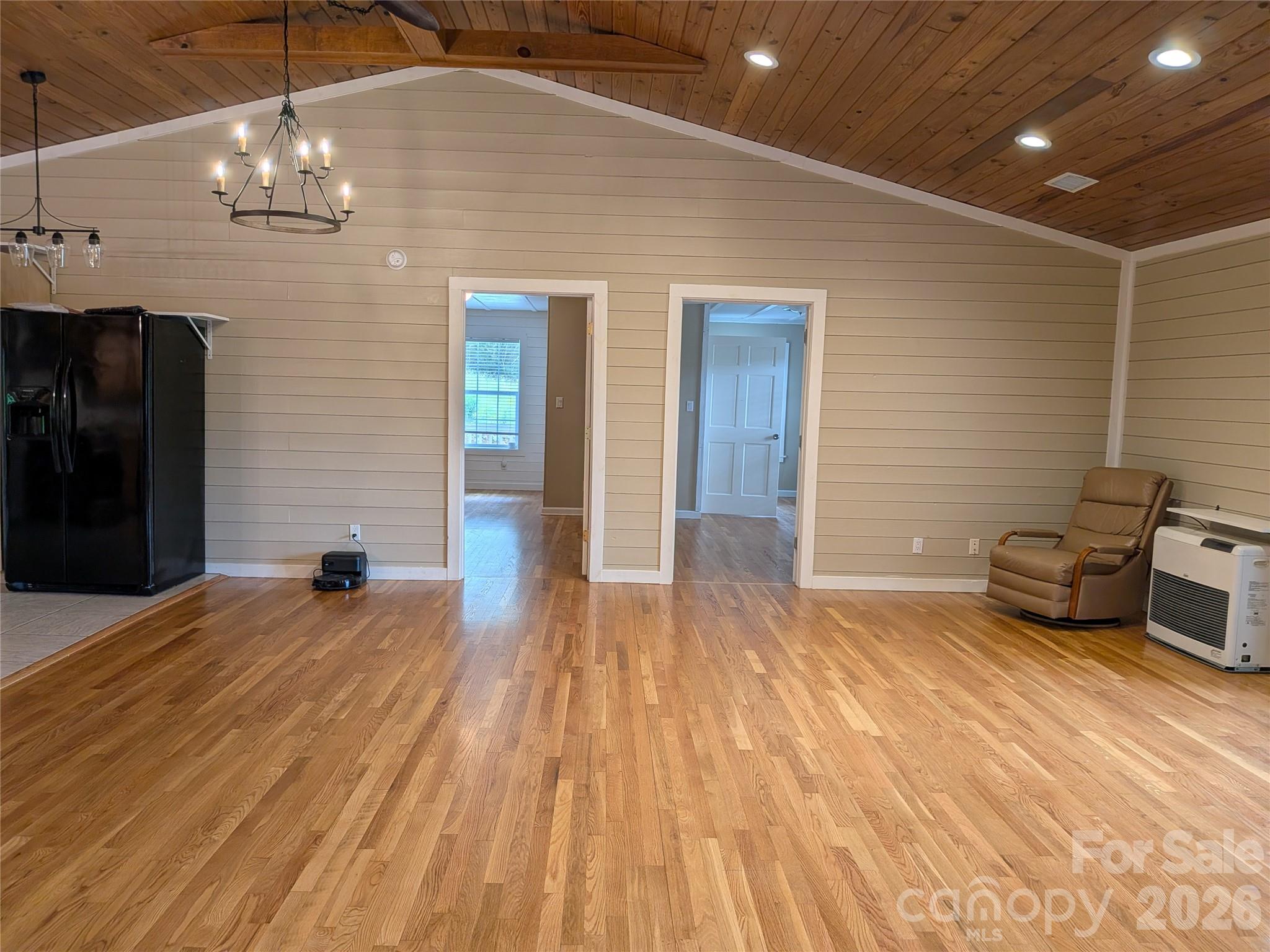 Single Family Residence at 59 Ck Cabin Drive, Hot Springs, photo 16 of 47