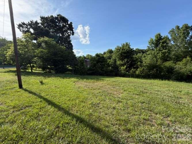 Single Family Residence at 2937 Gastonia Highway, Lincolnton, photo 6 of 23