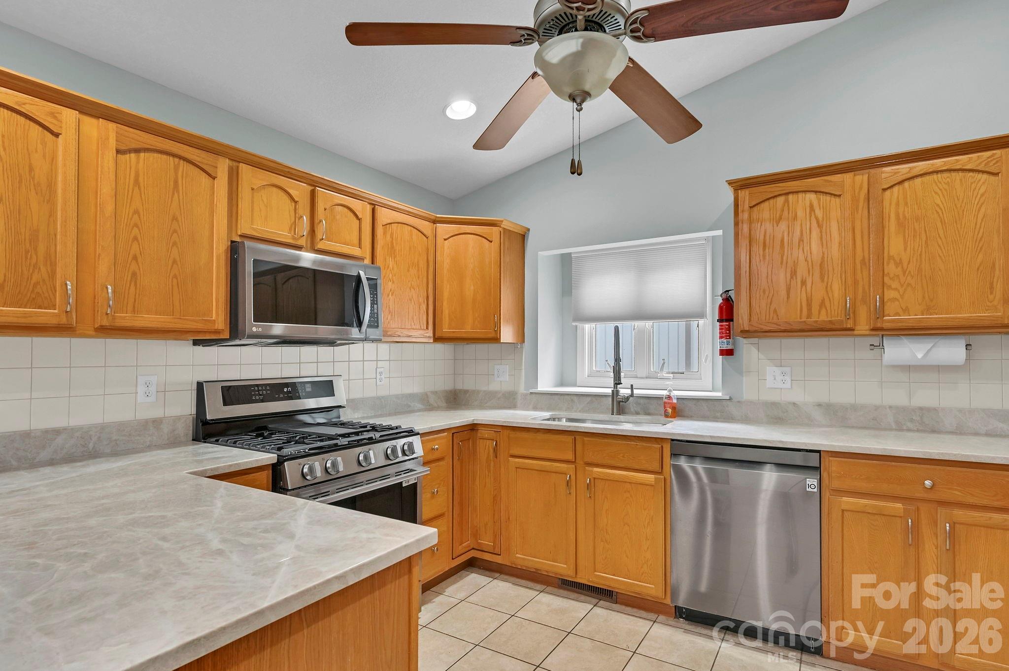 Townhouse at 434 Kyfields None, Weaverville, photo 12 of 21