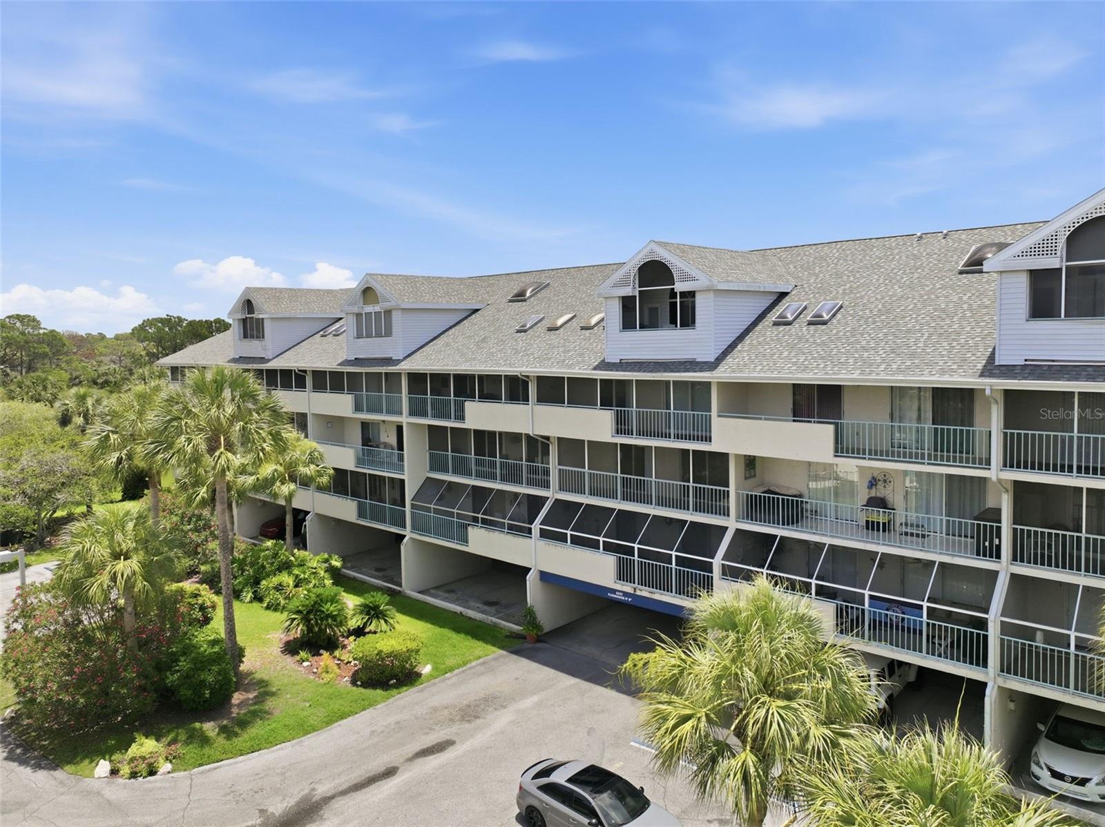5557 SEA FOREST DR #215