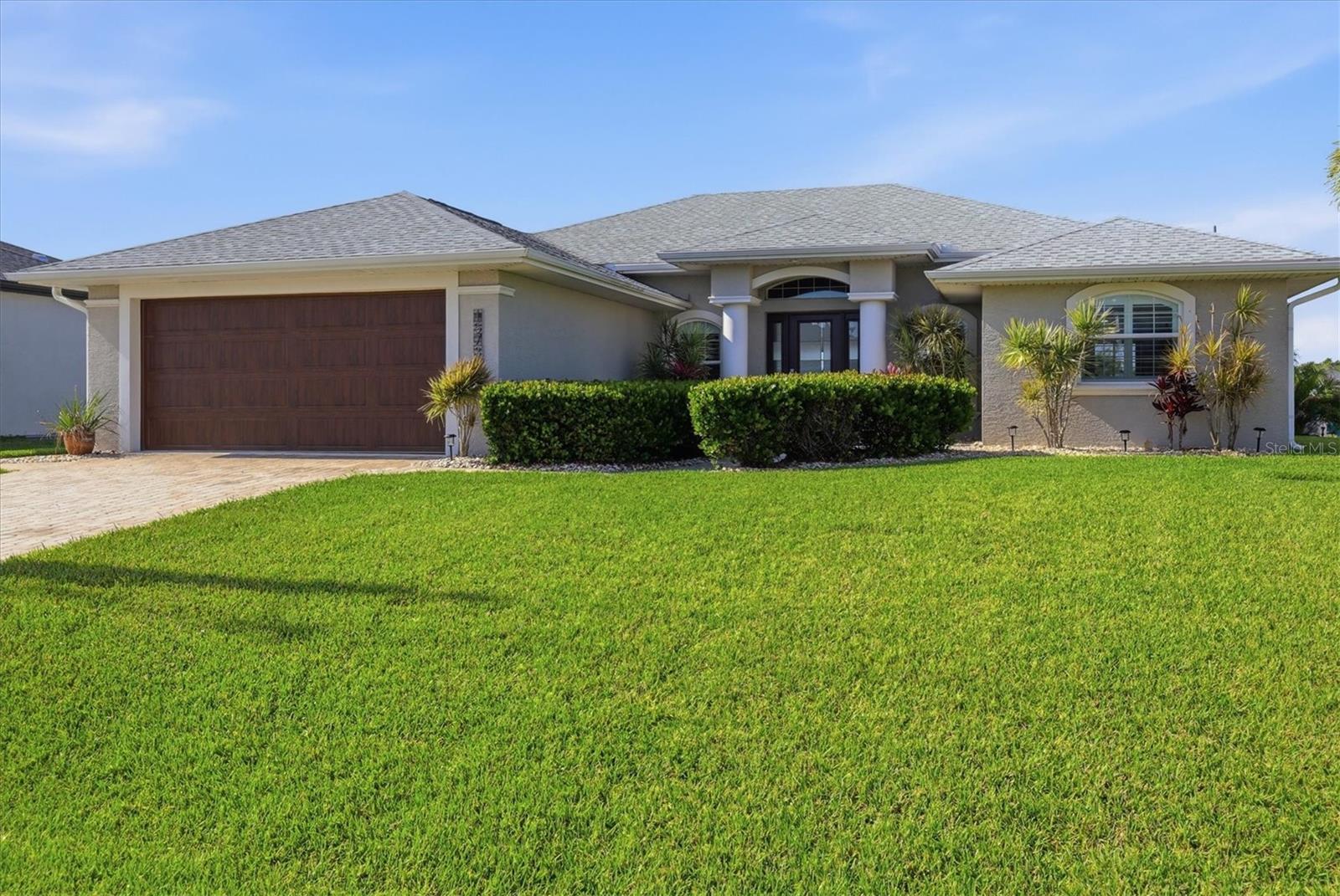 15738 APPLEWHITE CIR