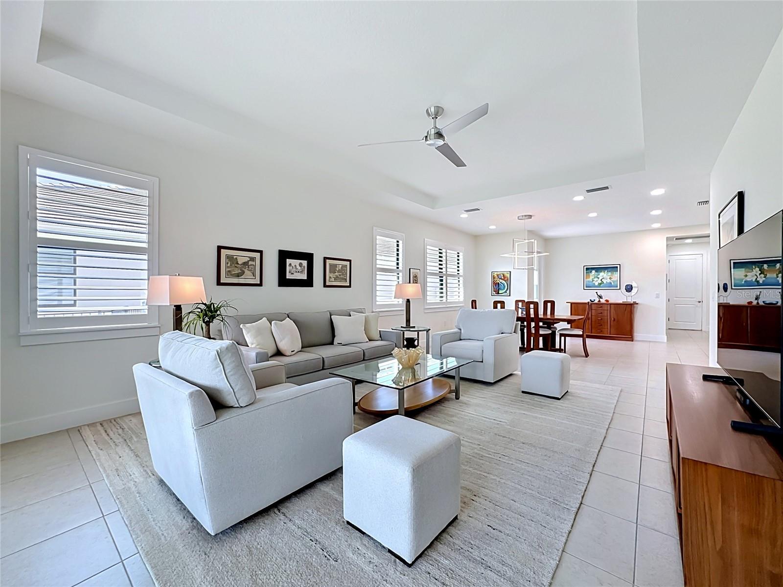 Villa at 18604 DAYSPRING PL, VENICE, photo 6 of 67