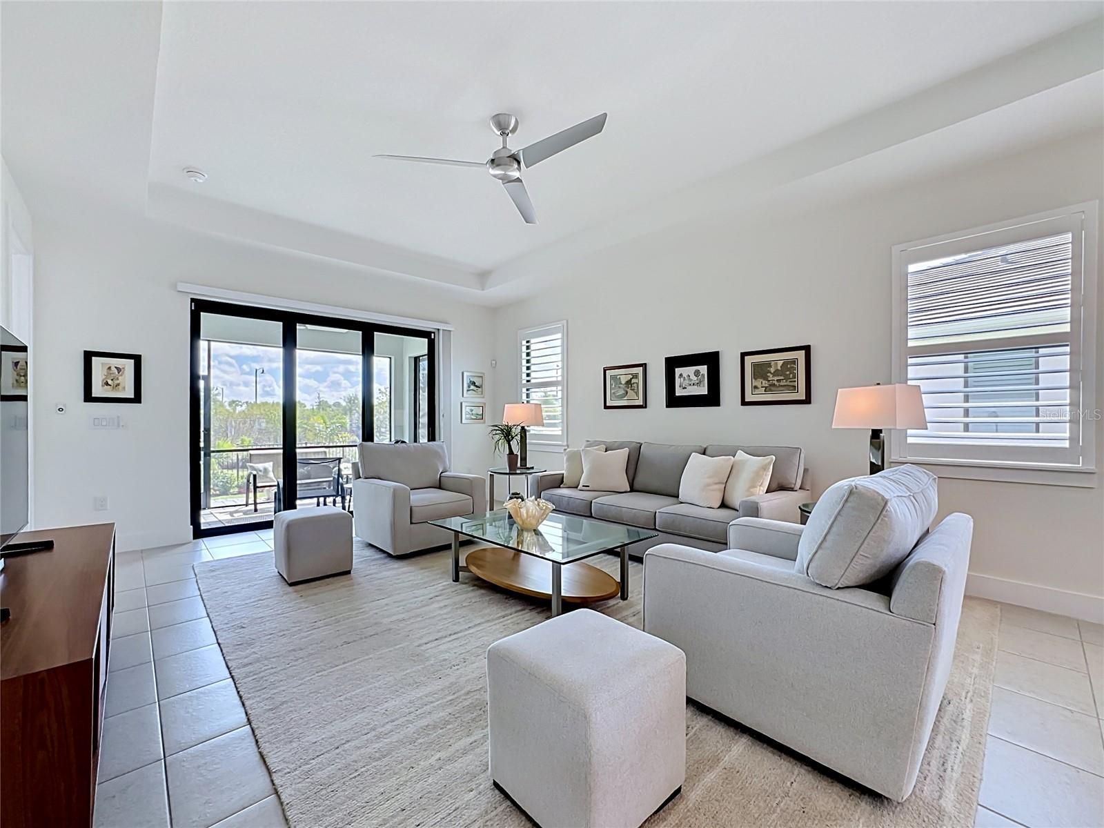 Villa at 18604 DAYSPRING PL, VENICE, photo 7 of 67