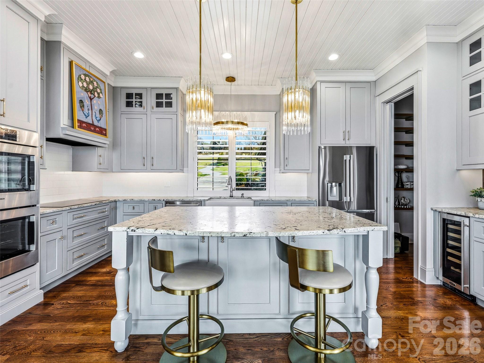 Single Family Residence at 236 Summerset Drive, Hendersonville, photo 11 of 48