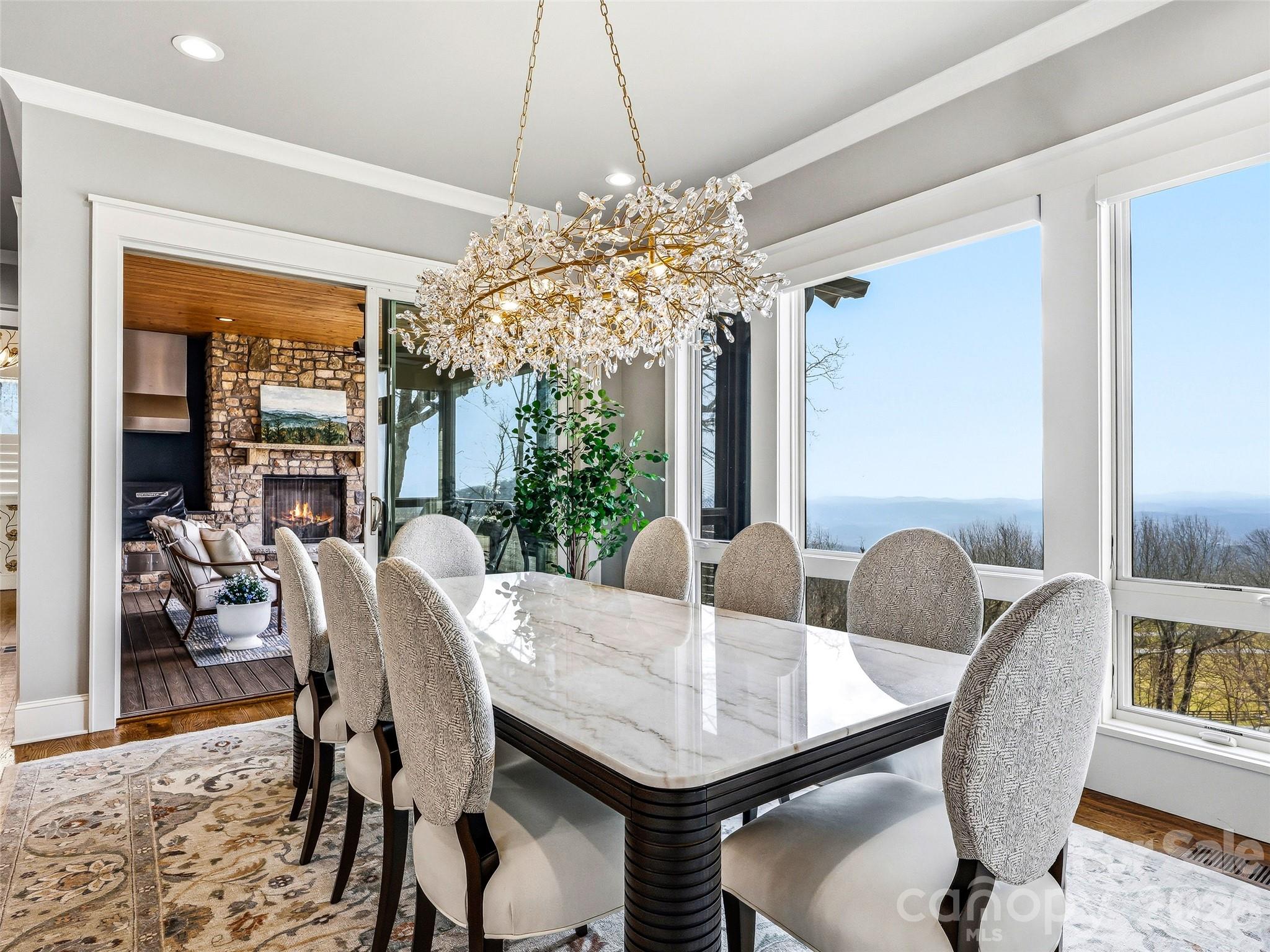 Single Family Residence at 236 Summerset Drive, Hendersonville, photo 14 of 48