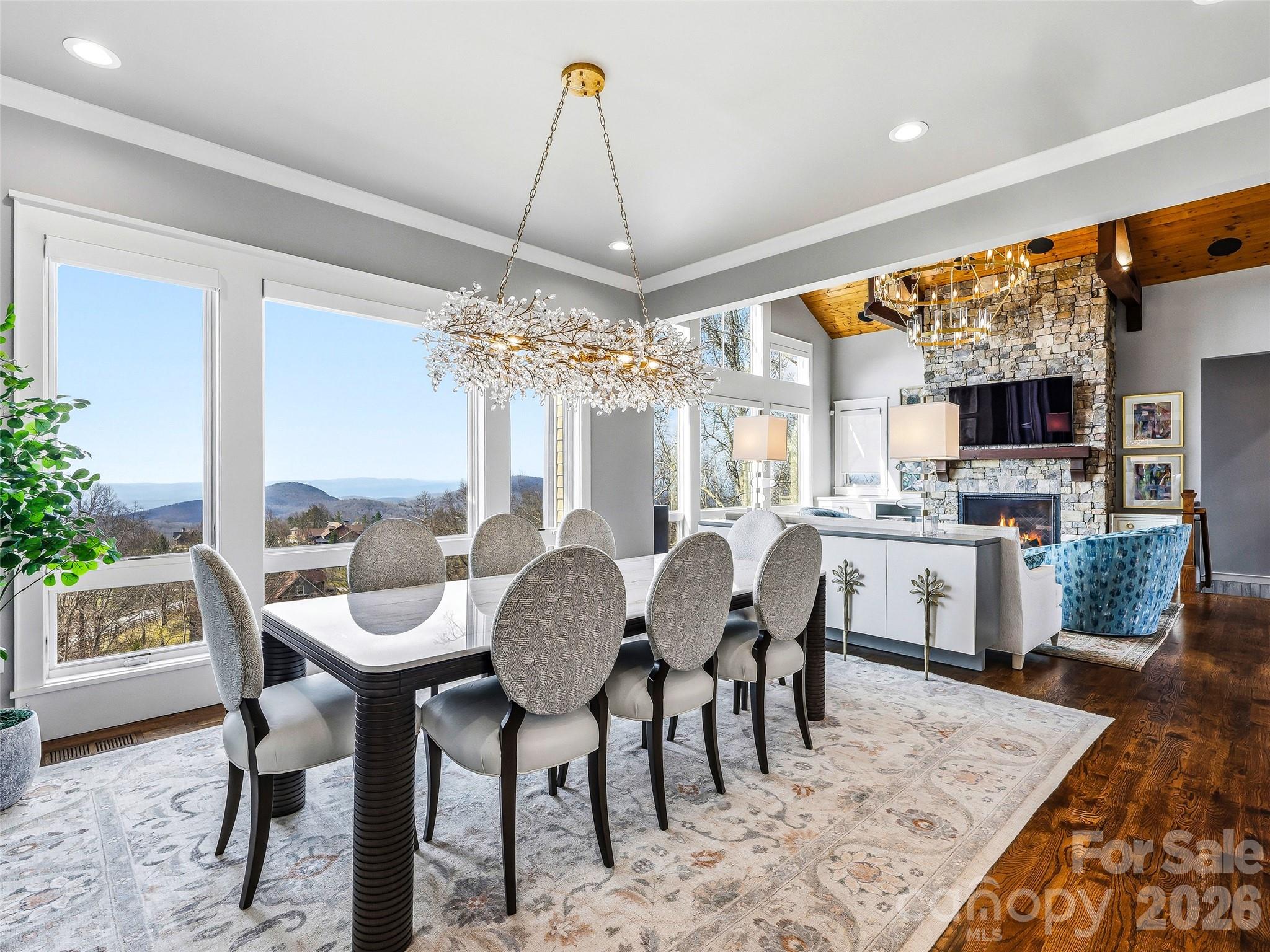 Single Family Residence at 236 Summerset Drive, Hendersonville, photo 15 of 48