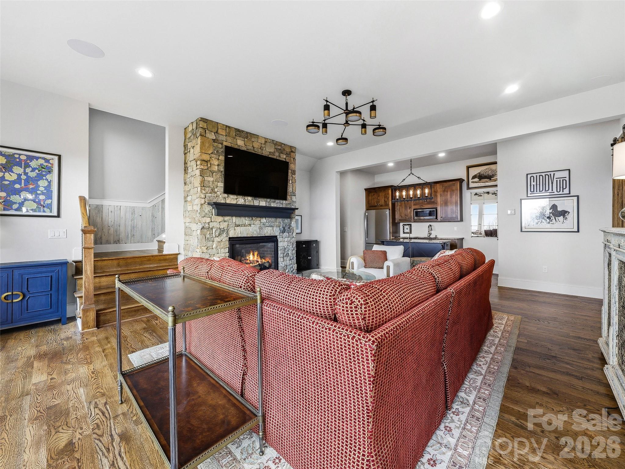 Single Family Residence at 236 Summerset Drive, Hendersonville, photo 32 of 48