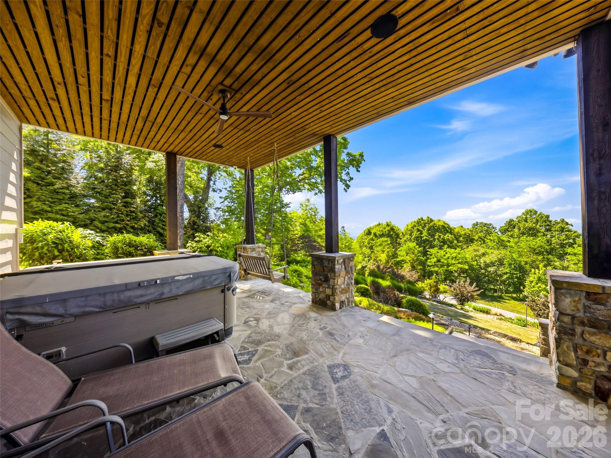 Single Family Residence at 236 Summerset Drive, Hendersonville, photo 42 of 48