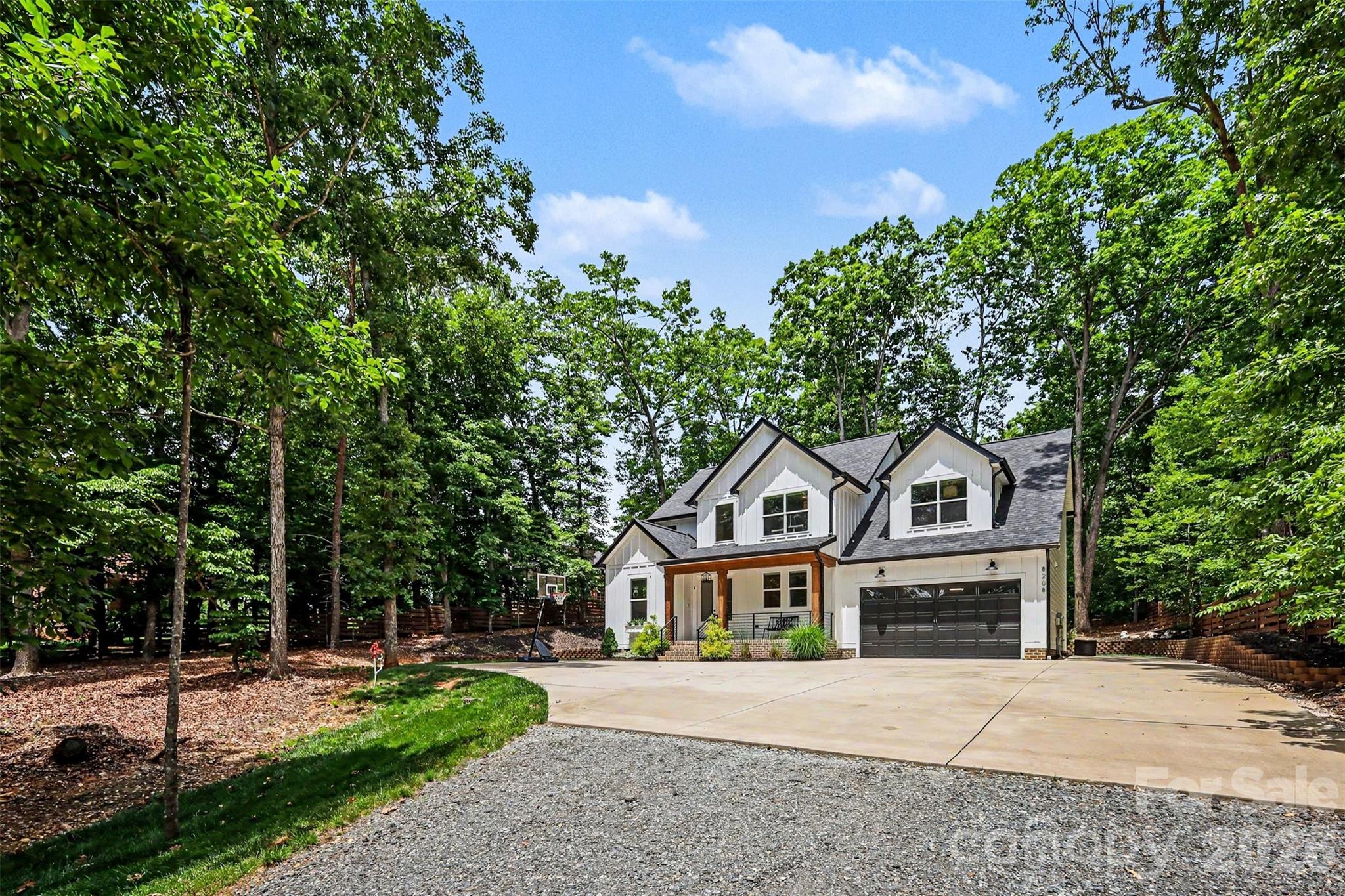 Front of house - 8208 New Town Road, Waxhaw