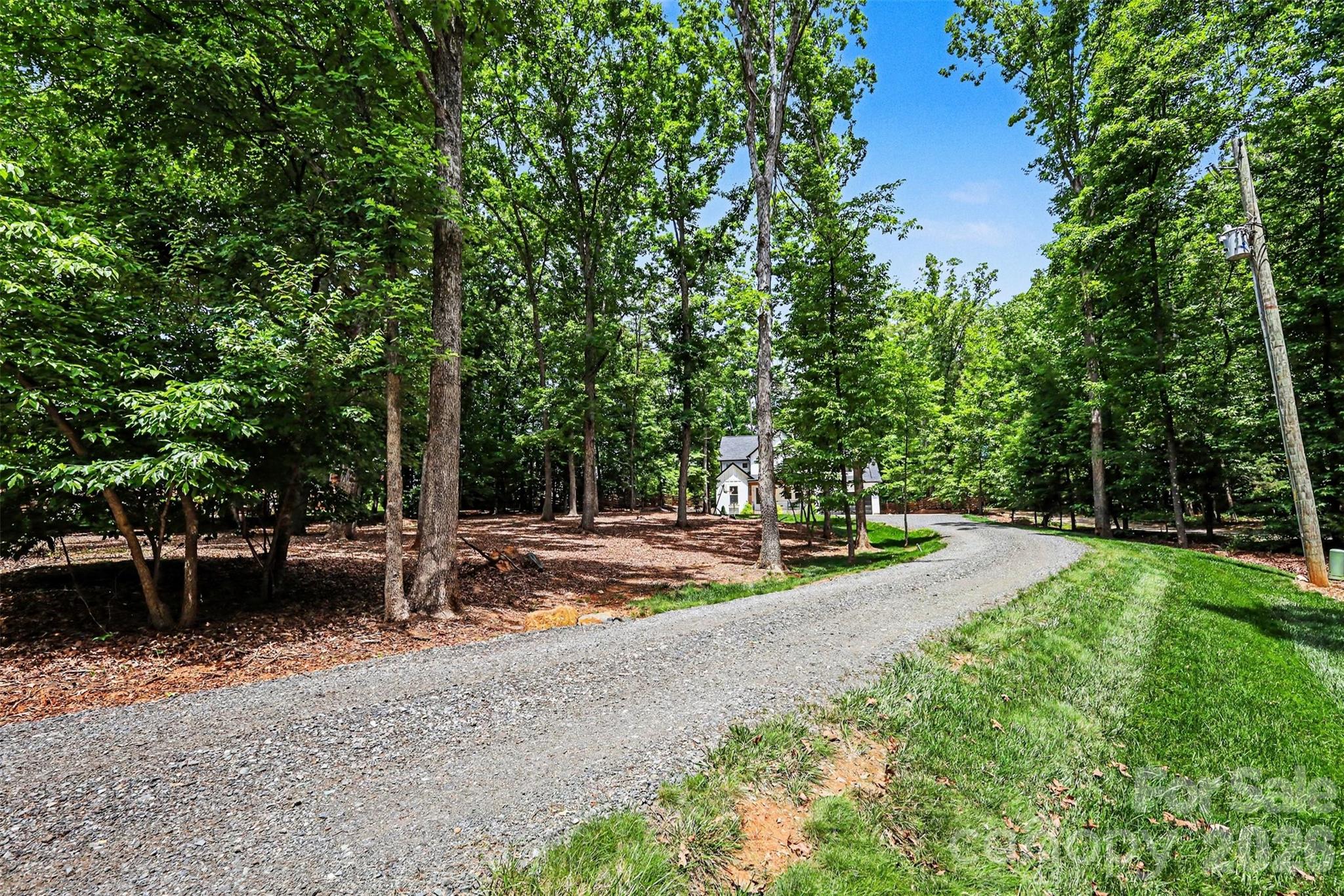 Driveway to house - 8208 New Town Road, Waxhaw