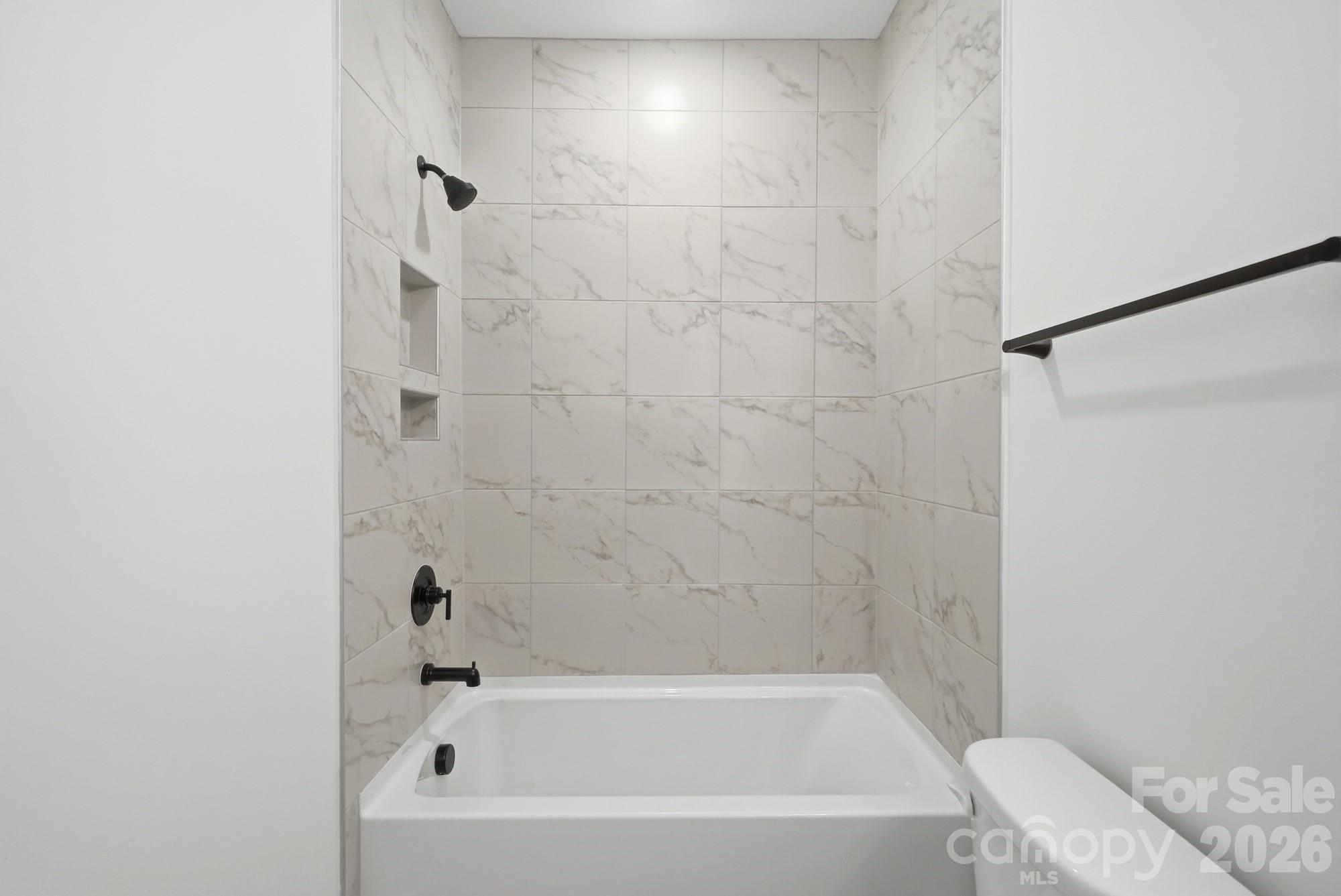 Bath 2 - 5076 McLaughlin Loop, Waxhaw