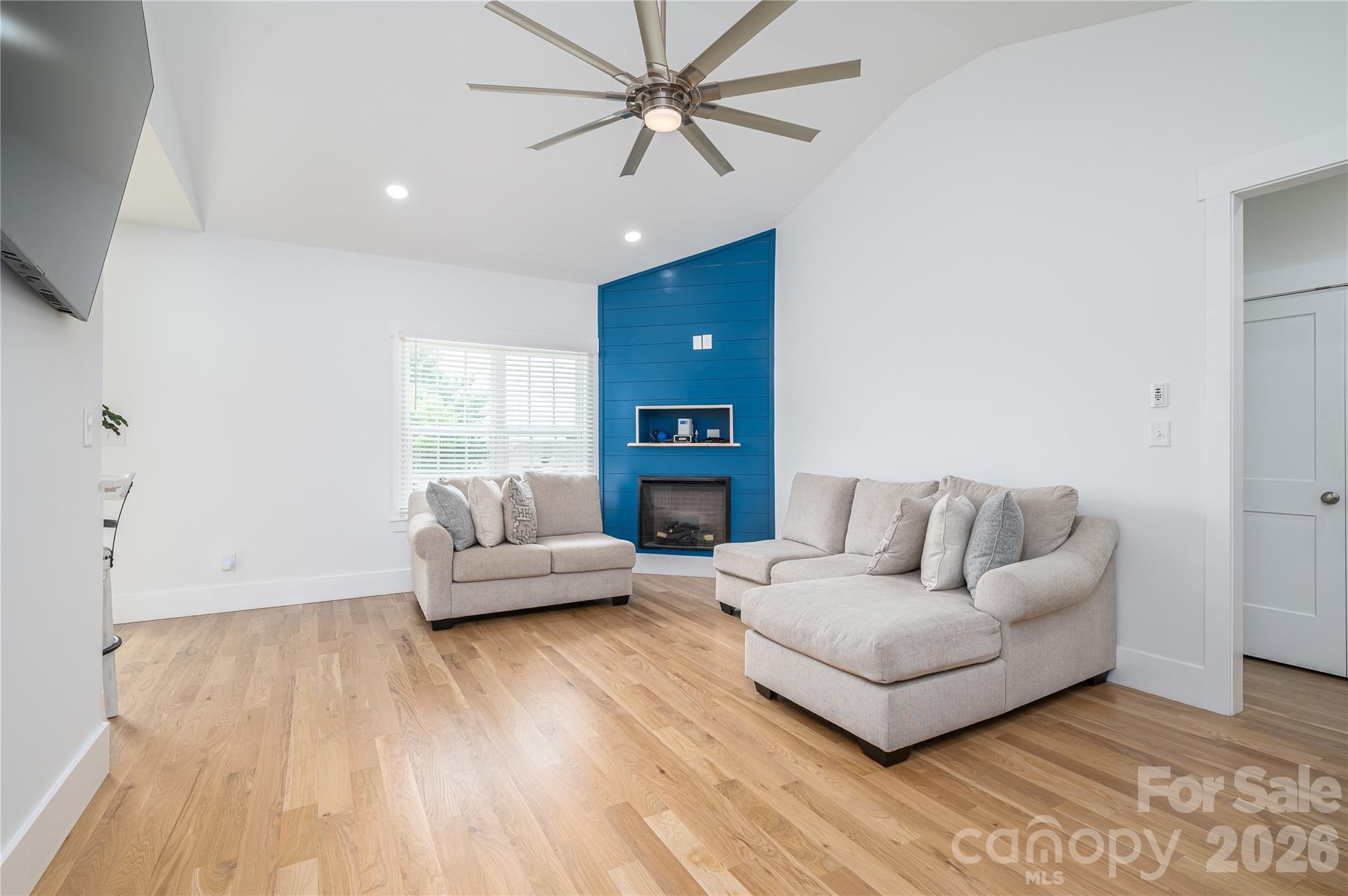 Living Room - 2725 Eagle Drive, Lincolnton