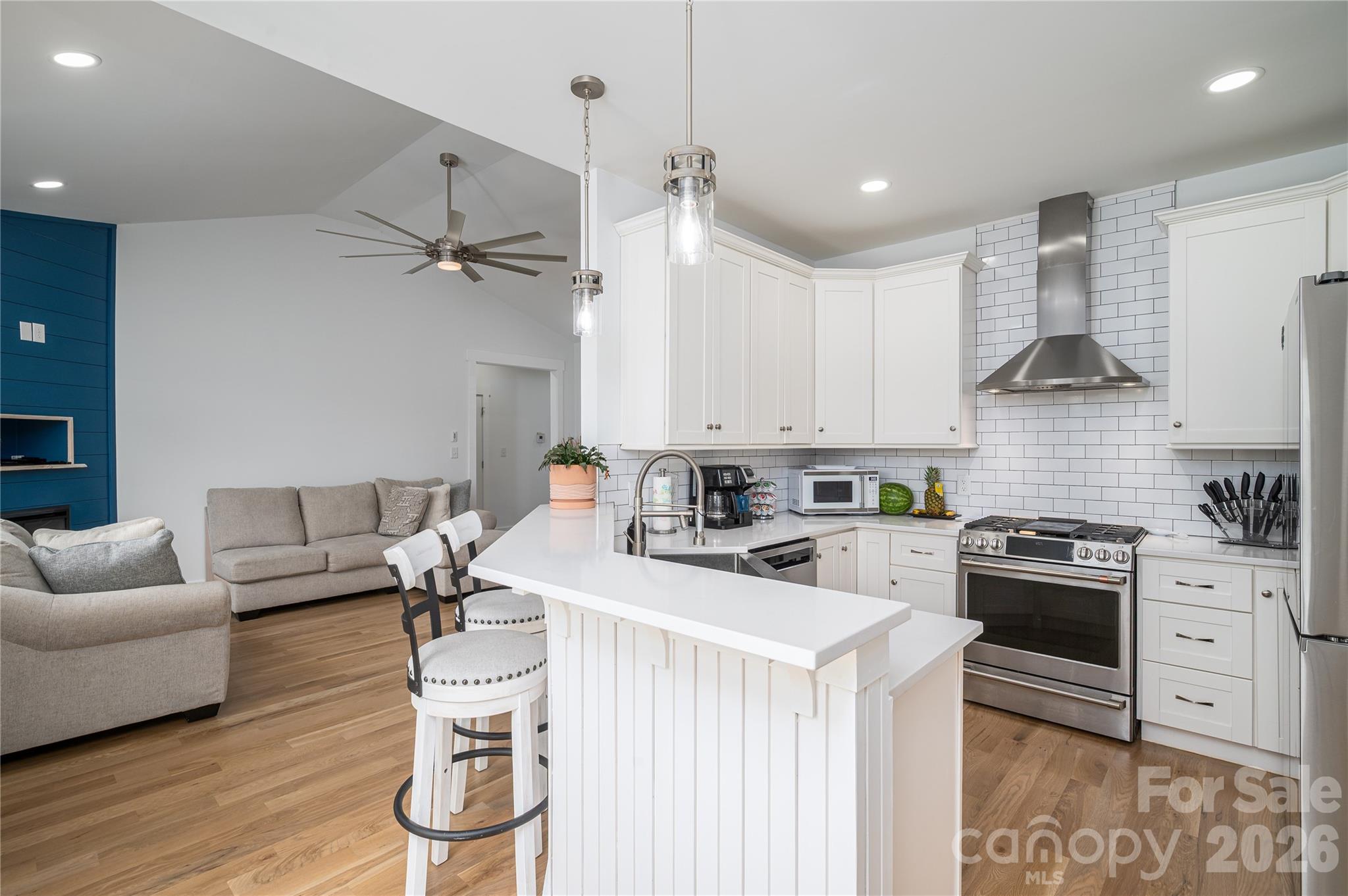 Kitchen adjacent to living area - 2725 Eagle Drive, Lincolnton