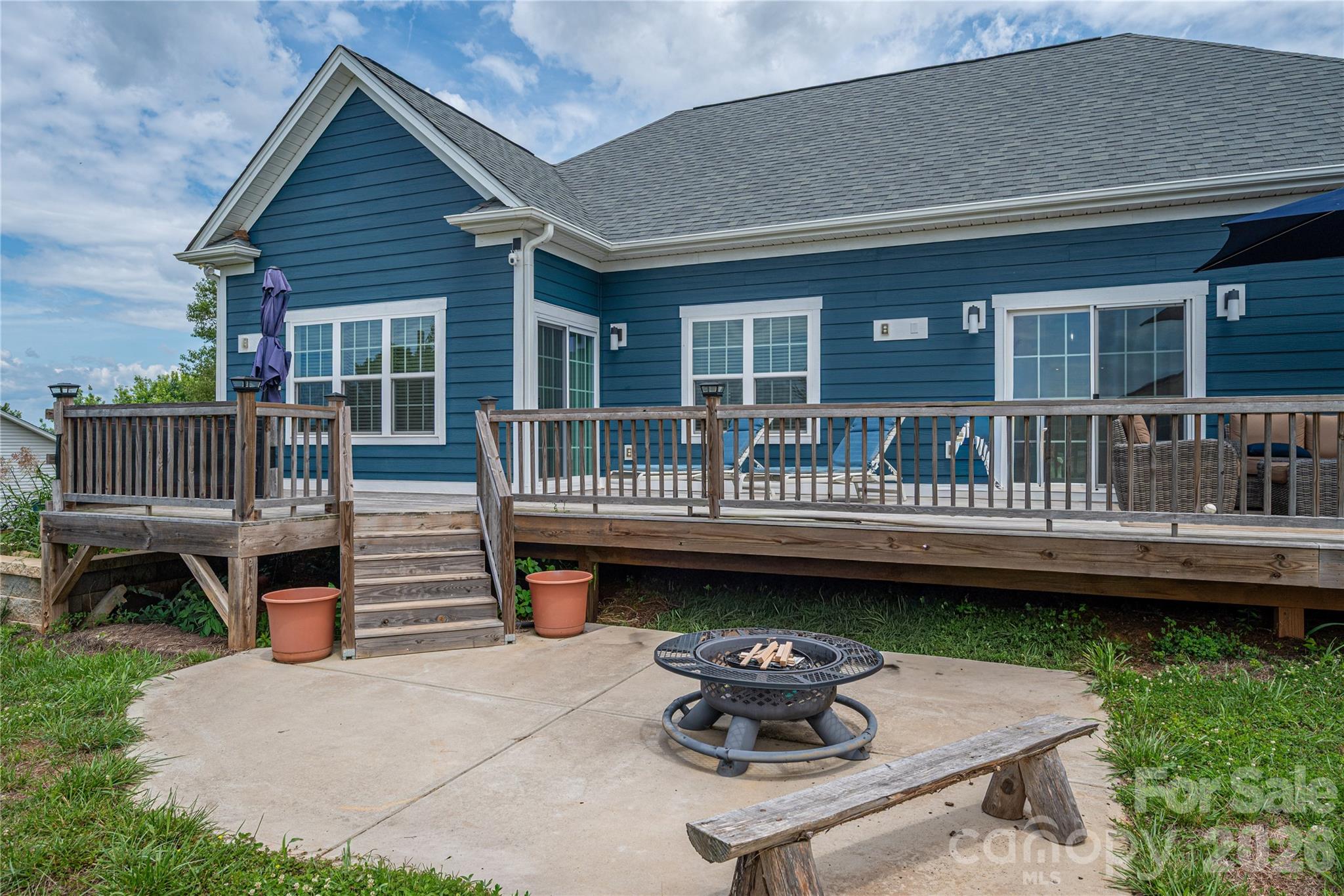 Patio as an extension of the entertainment area - 2725 Eagle Drive, Lincolnton