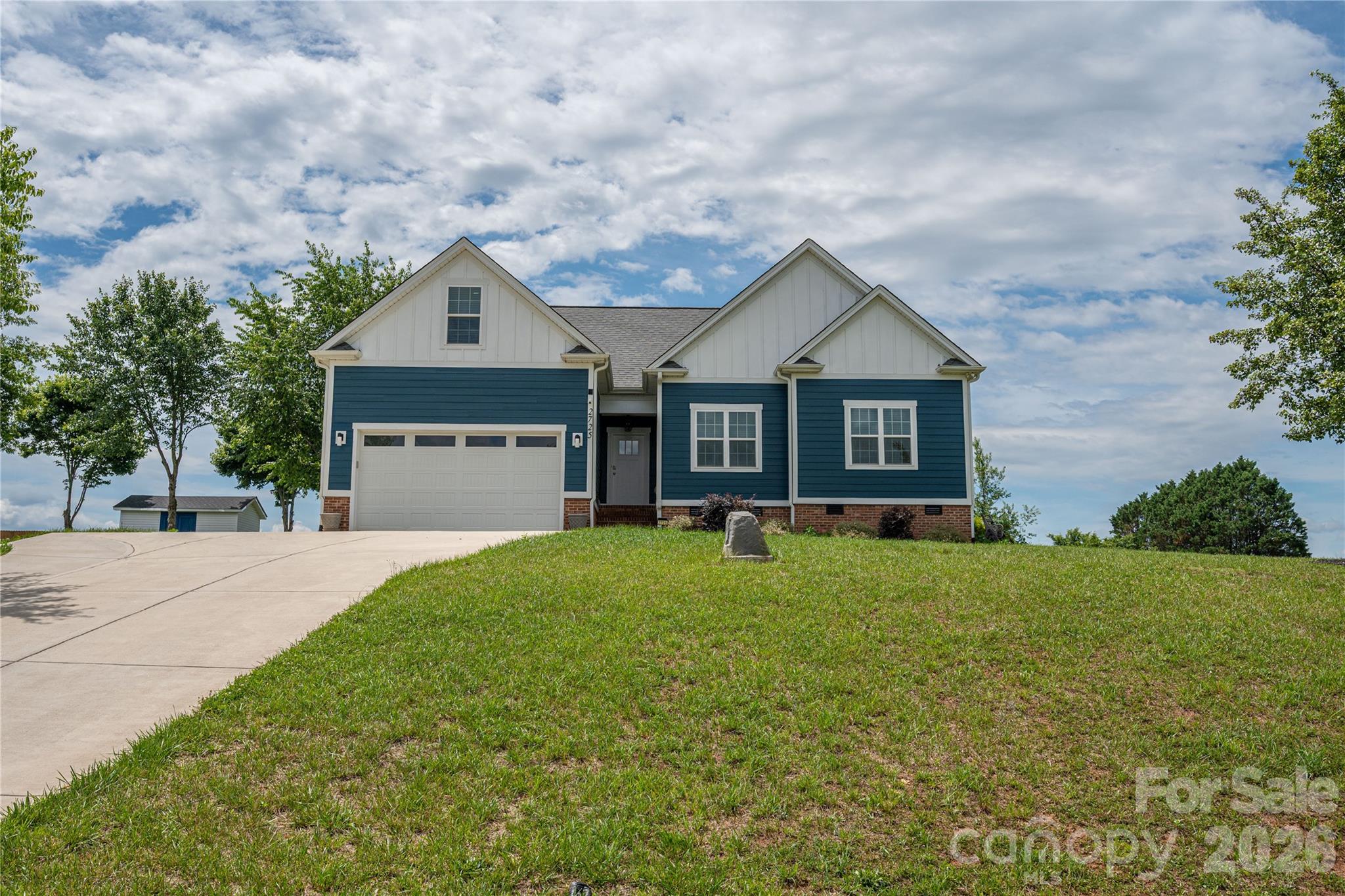 2725 Eagle Drive