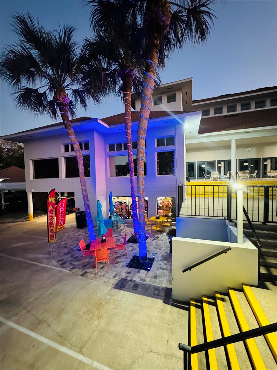 Tiki Bar - 2336 ST GEORGE DR, DAVENPORT
