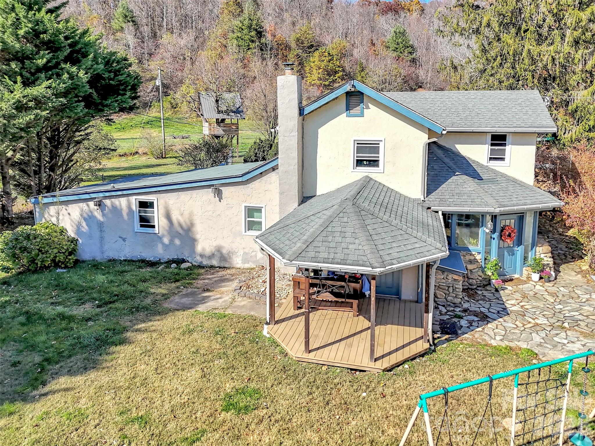 Single Family Residence at 126 Arrowwood Way, Canton, photo 2 of 46