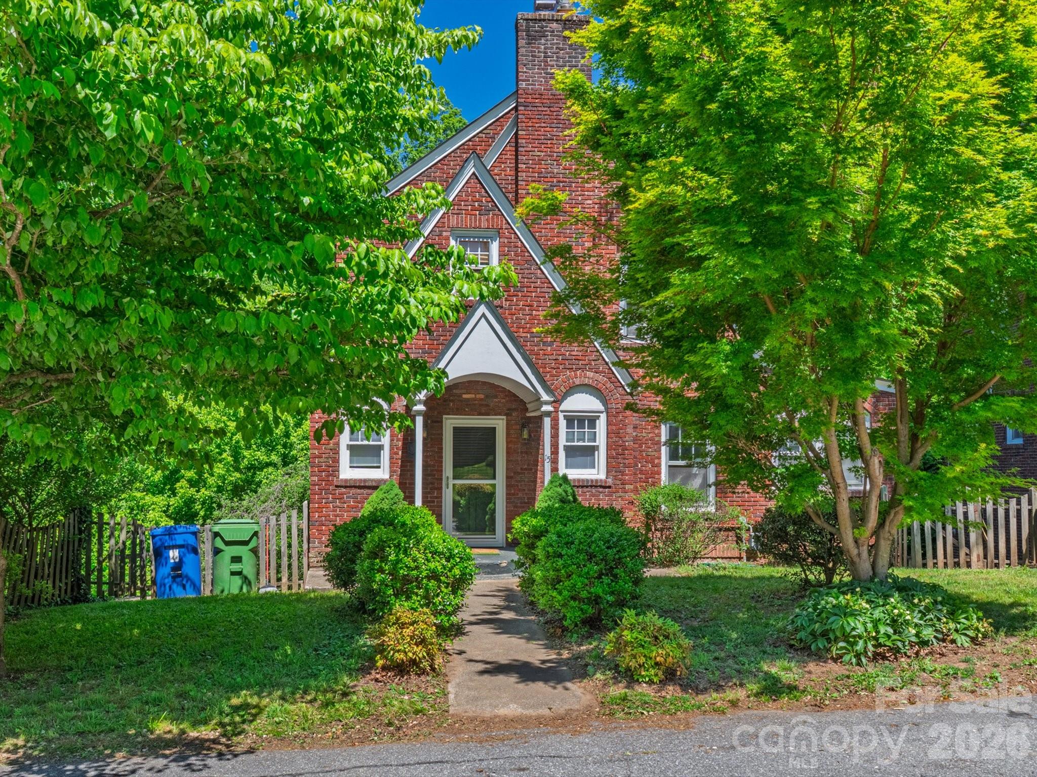 Single Family Residence at 15 Sylvan Avenue, Asheville, photo 2 of 32