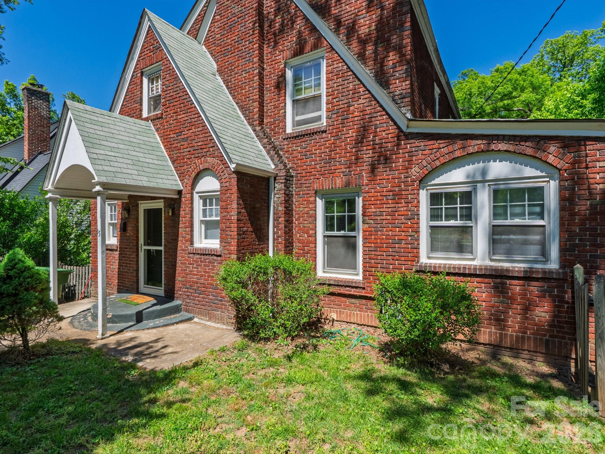 Single Family Residence at 15 Sylvan Avenue, Asheville, photo 3 of 32