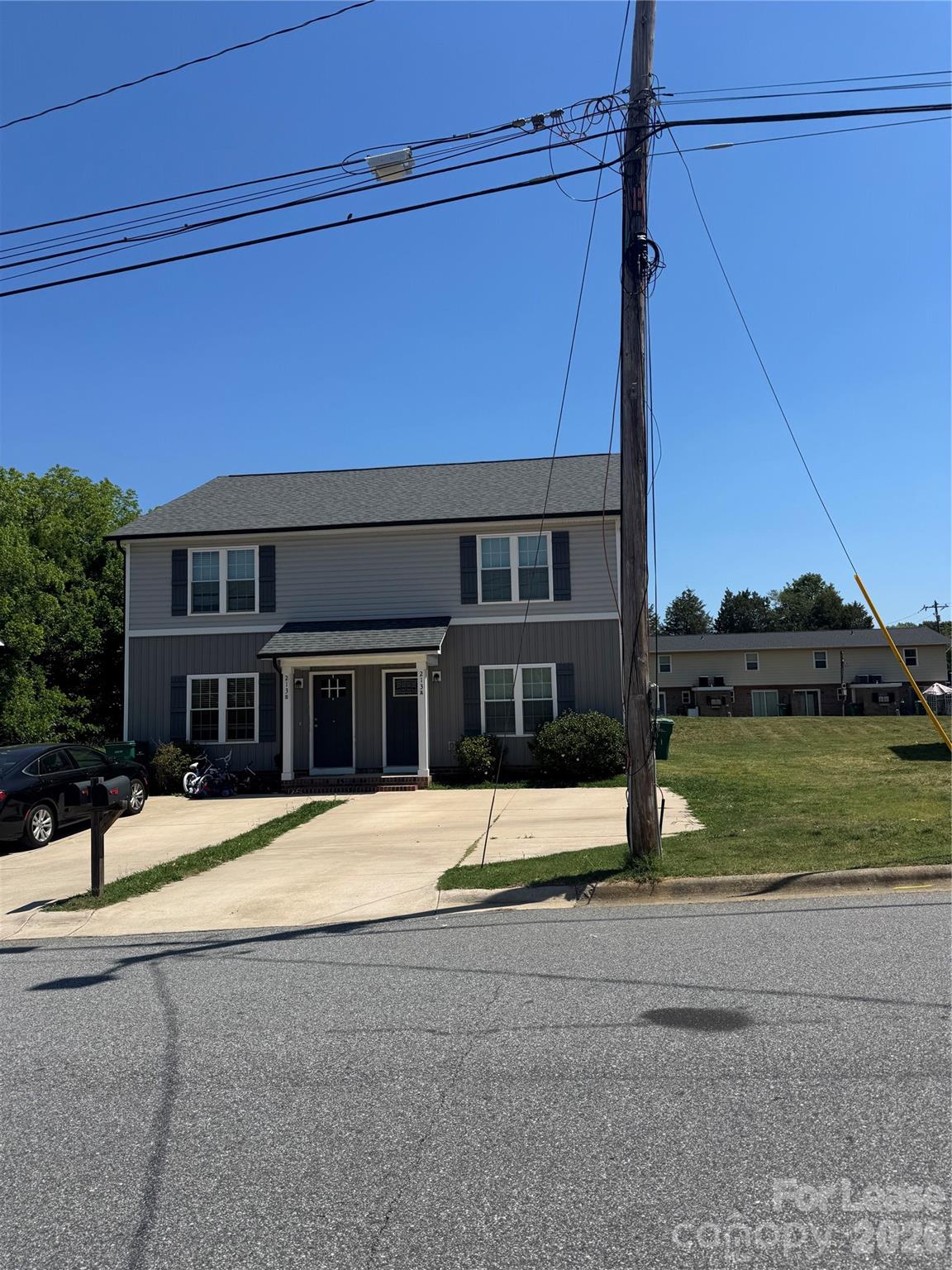 211 N Oak Street